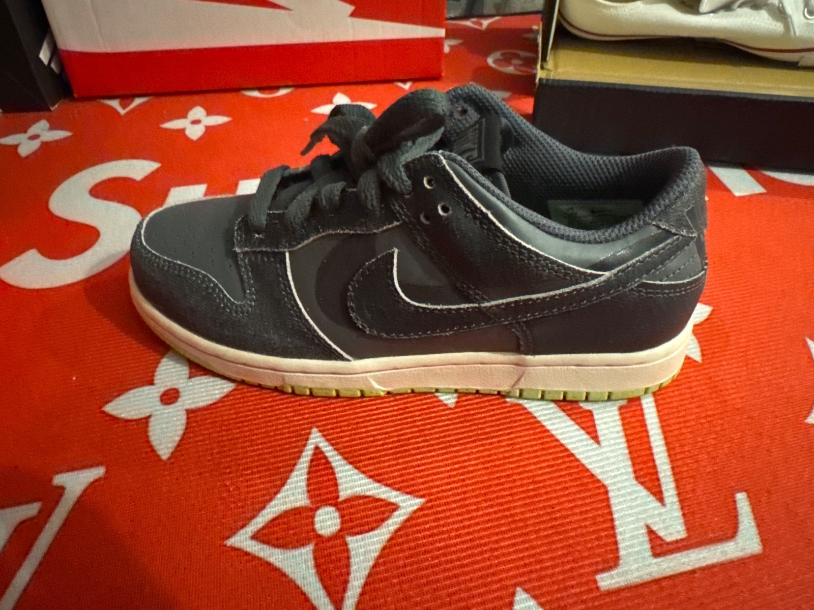 Nike Dunk Low SE “Halloween” sneakers in a grey and black colorway, featuring a