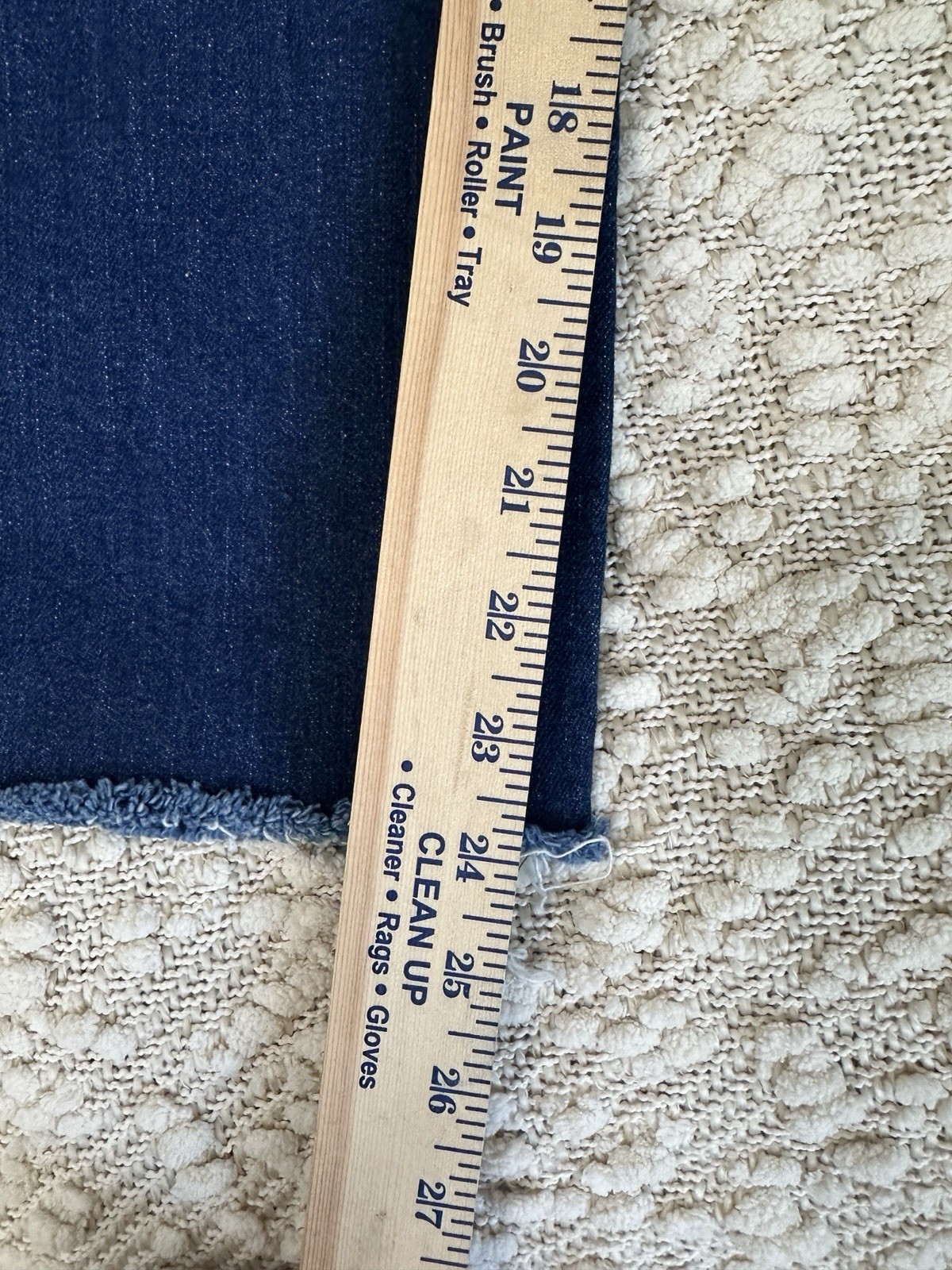 Gap 1969 Authentic Crop Kick Jeans Womens Size 28R (6R) Raw Hem Dark Wash Blue
