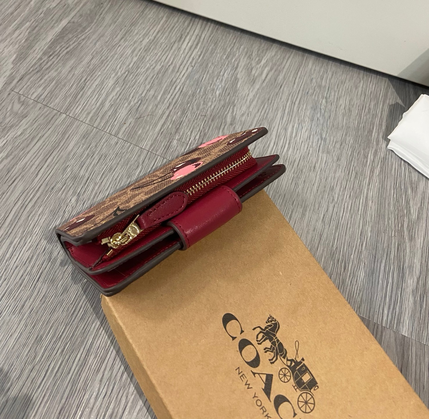 Coach Med Corner Zip Wallet Clutch CZ342 Brown Signature Canvas Cherry Print!!