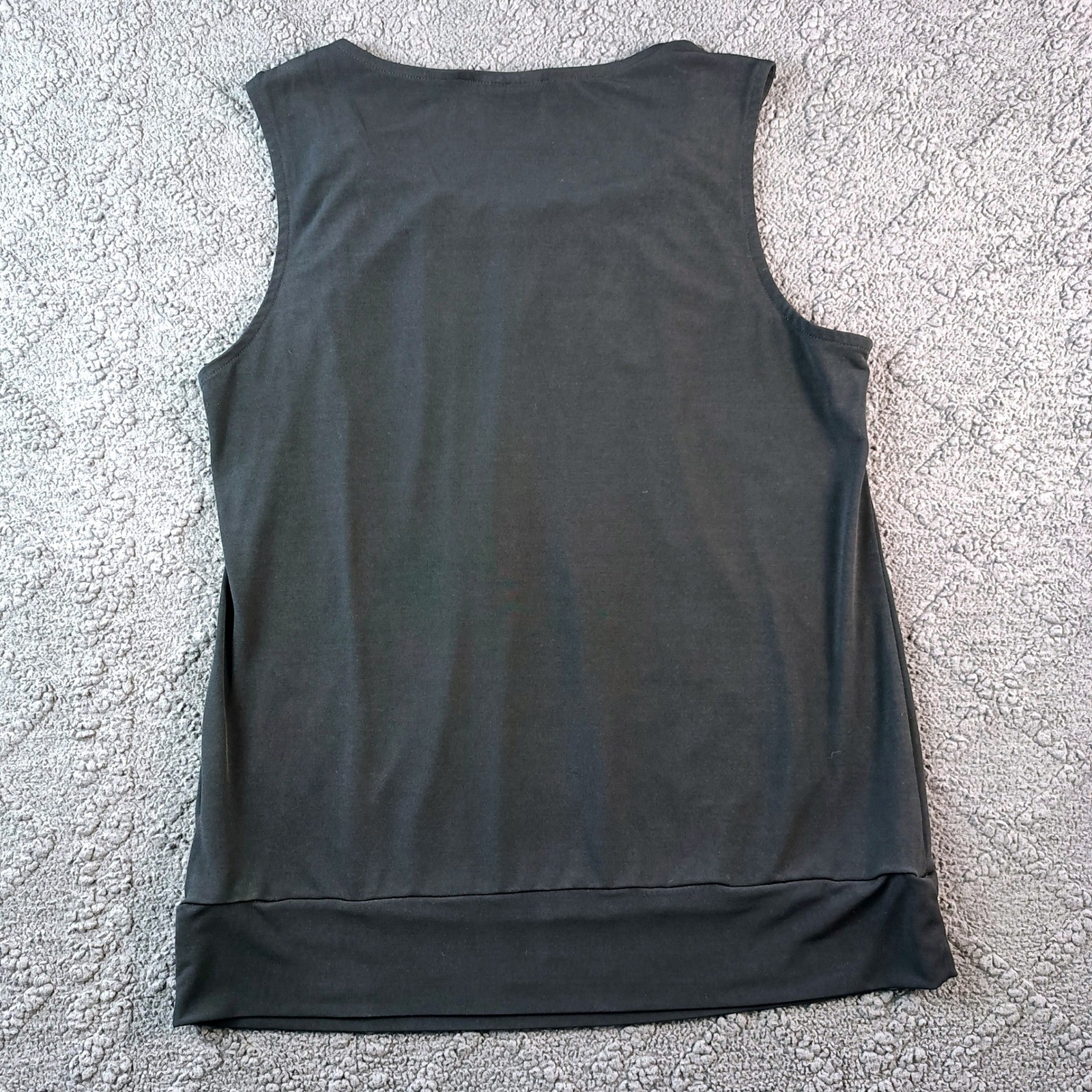 Women’s Size Medium Black Pleated Scoop Neck Sleeveless Banded Hem Top