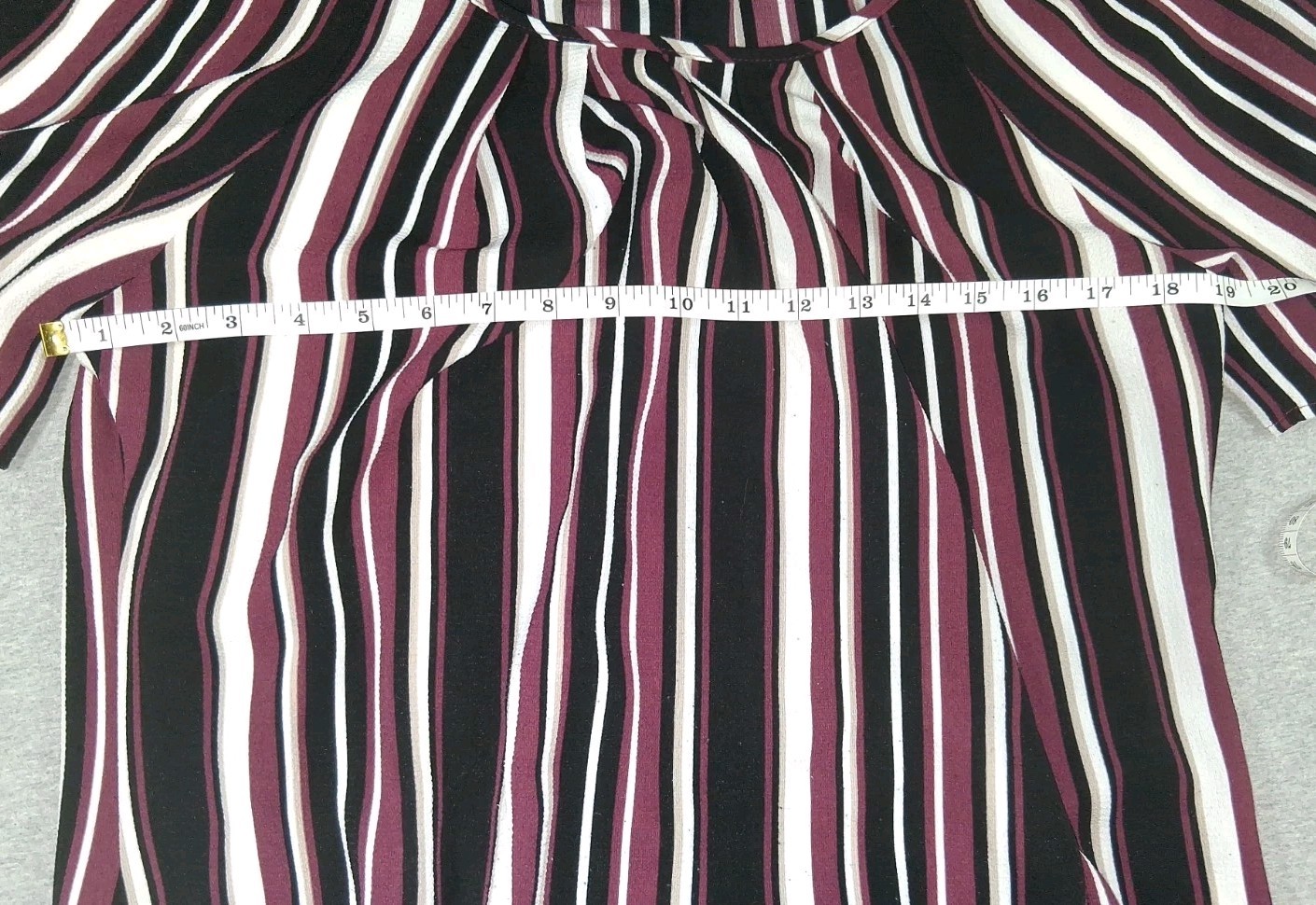 Roz & Ali Black Purple Striped Lightweight Blouse Womens XL Top Short Sleeve