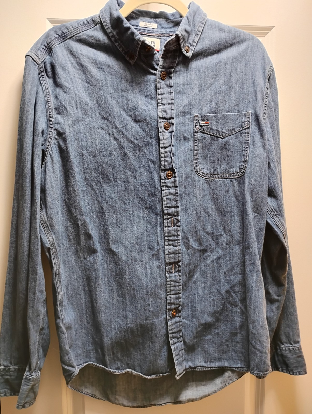 Tommy Hilfiger Men’s Custom Fit Blue Denim Button-Up Shirt Long Sleeve M