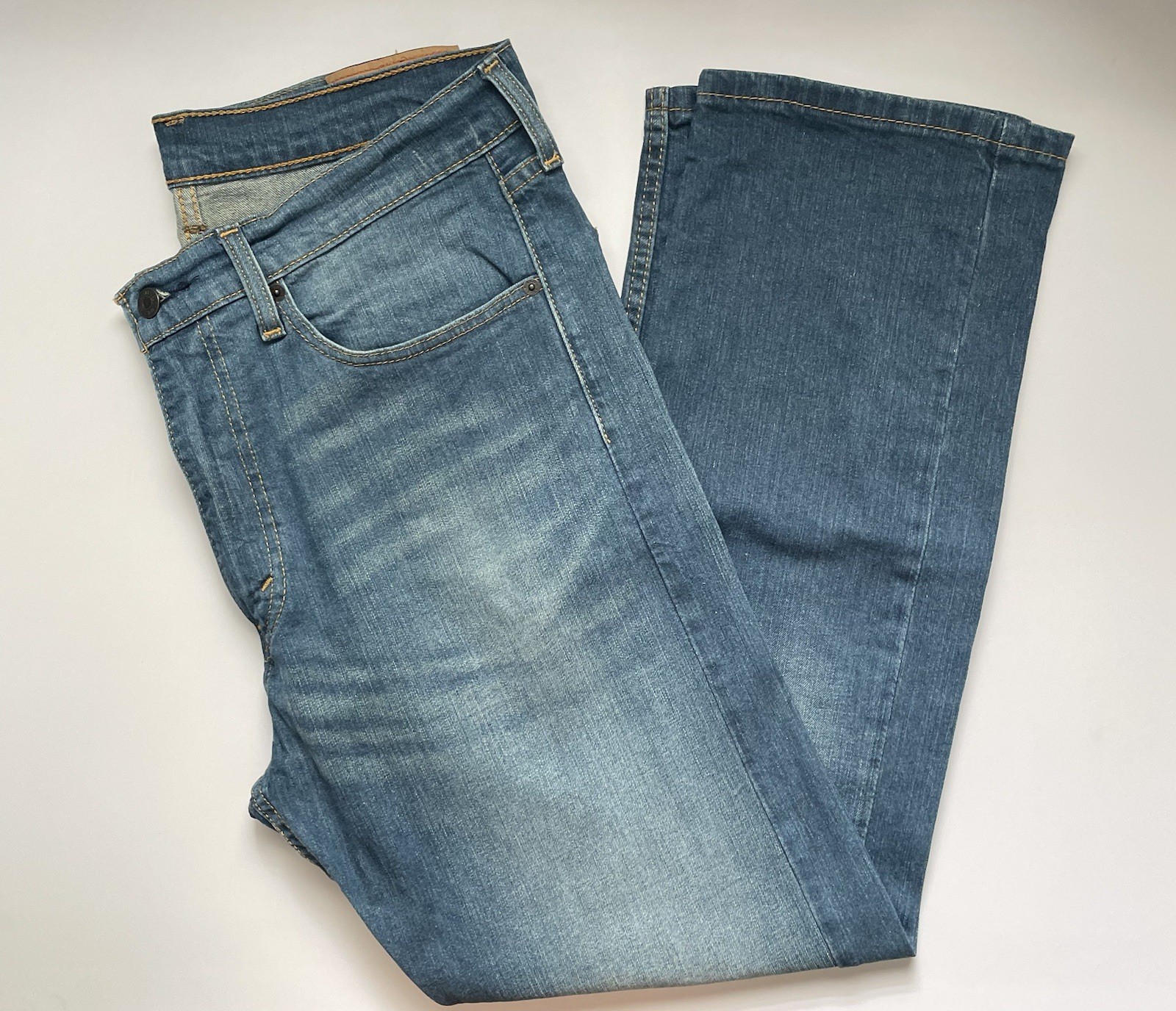 Levi’s 505 Series Bootcut Jean For Men Size 36×30