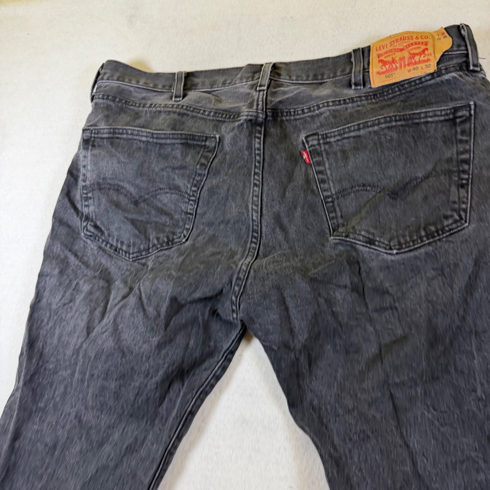Levis 501 Original Fit Mens Faded Black Denim Jeans W40 L32 Button Fly Straight