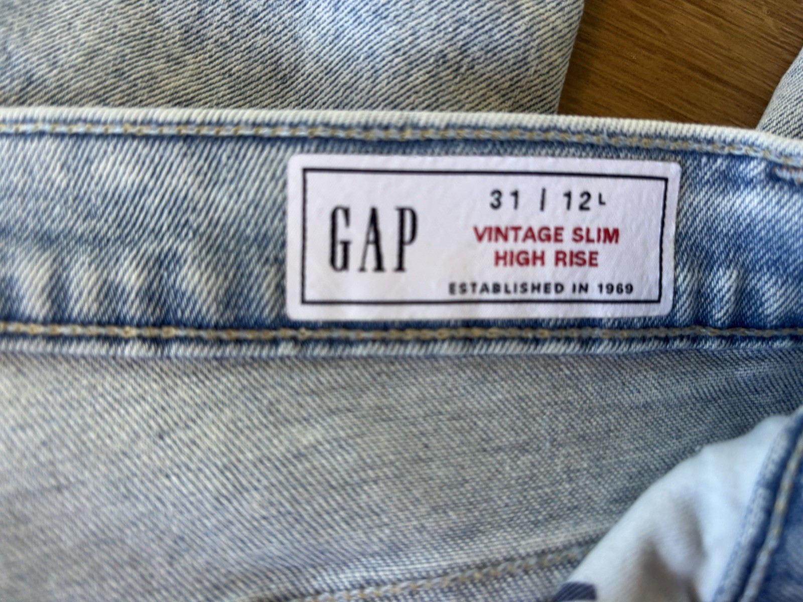 Gap Vintage Slim High Rise Jeans Womens Size 12/31 Light Wash