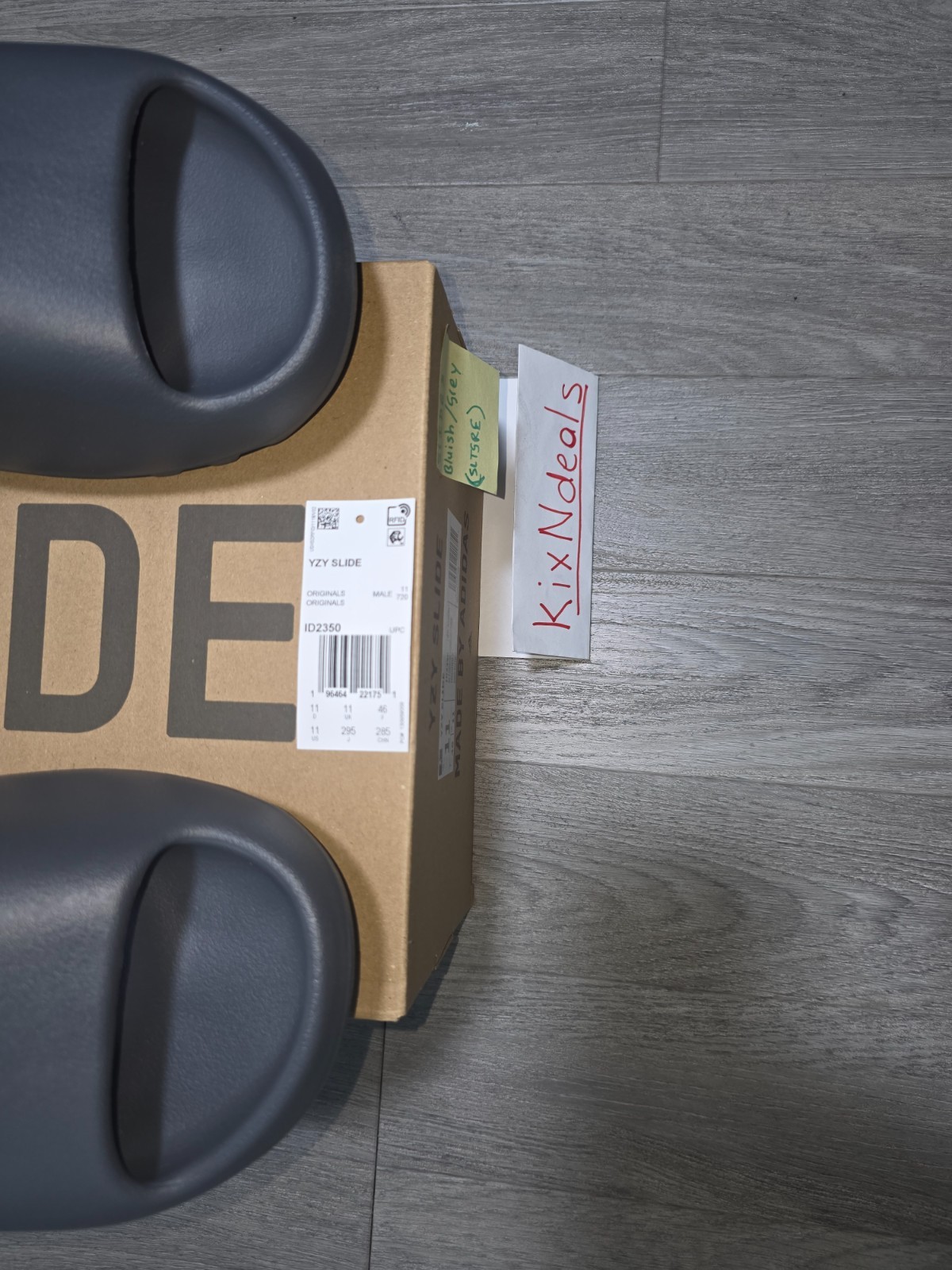 Authentic Adidas Yeezy Slide SLATE GREY Sandal ID2350 US Size 11 yzy rnr wave