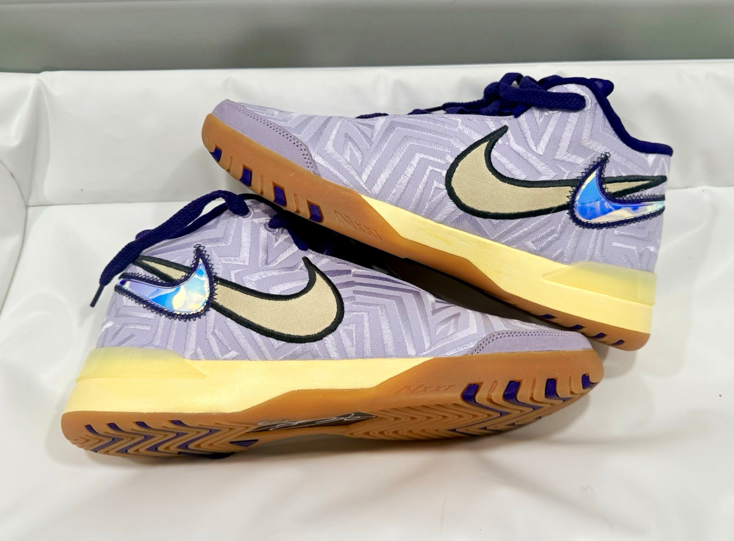 Nike LeBron 23 Men’s Basketball Shoes Purple Gold White Low Top Cushioned