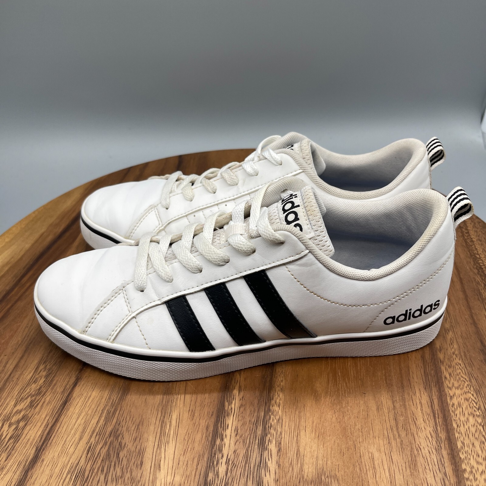 Adidas VS Pace Cloud Shoes Mens Size 8 White Leather Casual Comfort Sneakers
