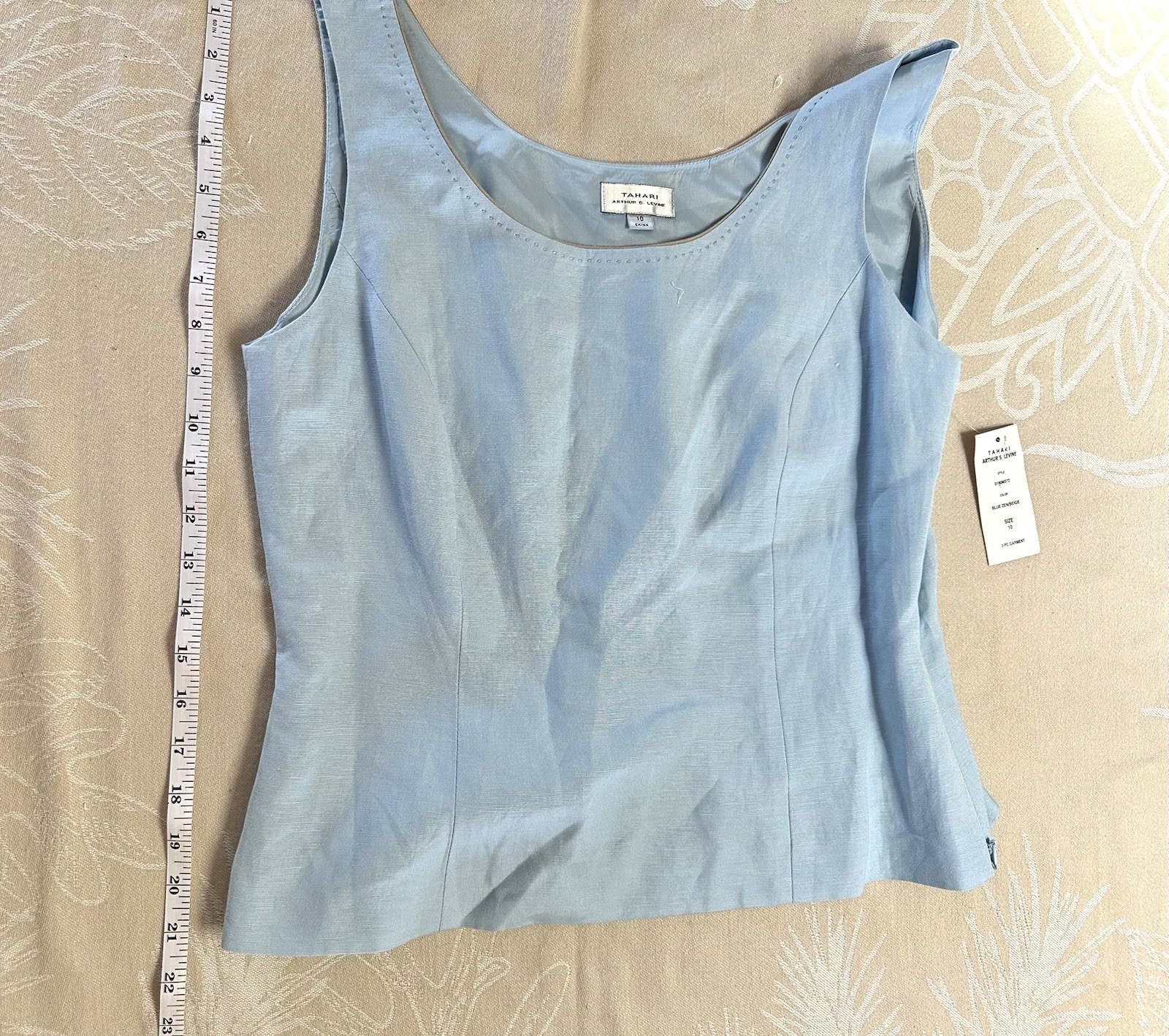 Tahari Arthur S. Levine Linen Blend Sleeveless Shell Top NWT Women’s 10