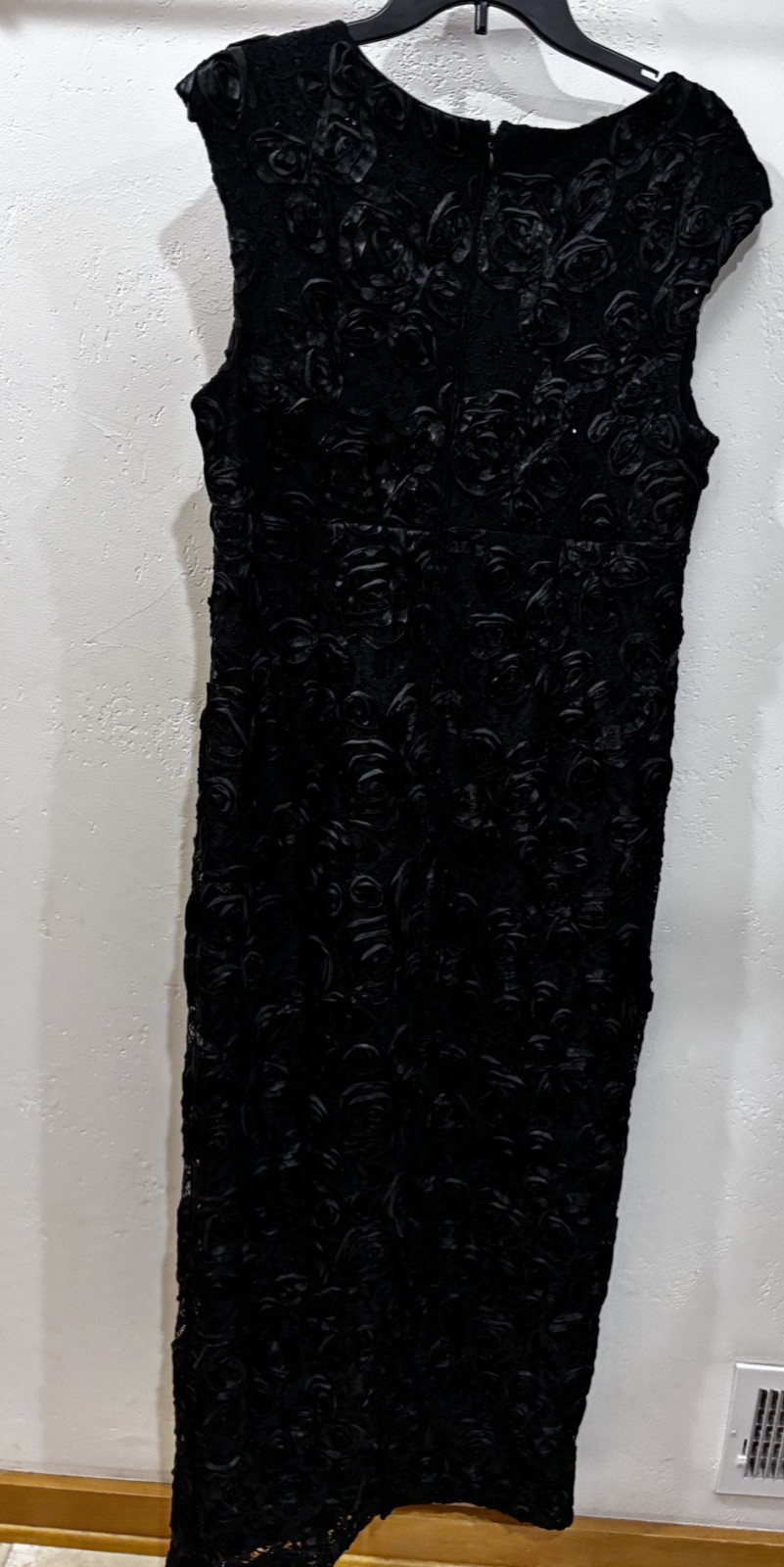 Onyx Nite sz 14 Formal sequin & floral Appliqué Empire waist Black