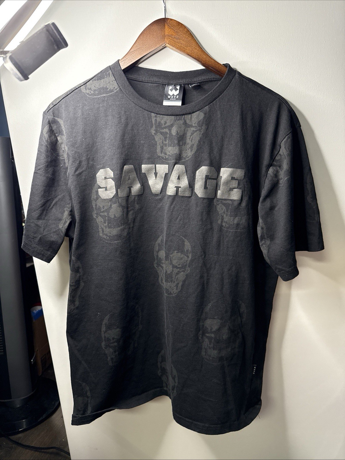 WXYZ Savage Skull Graphic Tee Men’s XL Black Allover Print Goth Puffy Letters
