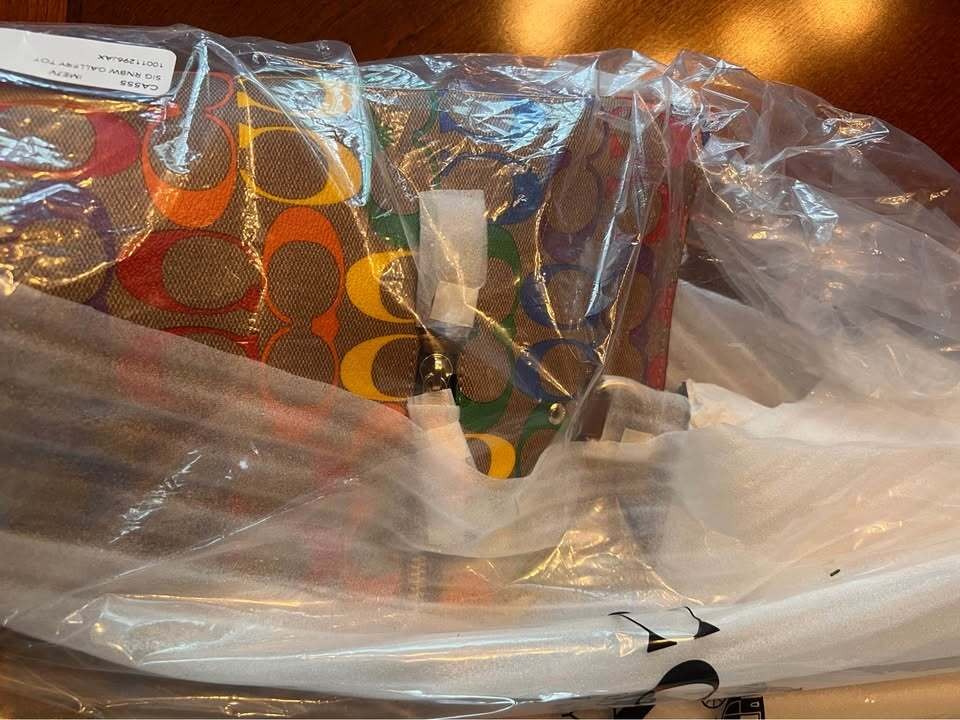 NEW Coach Rainbow Signature Gallery Tote CA555 Khaki Multi | NWT Authentic