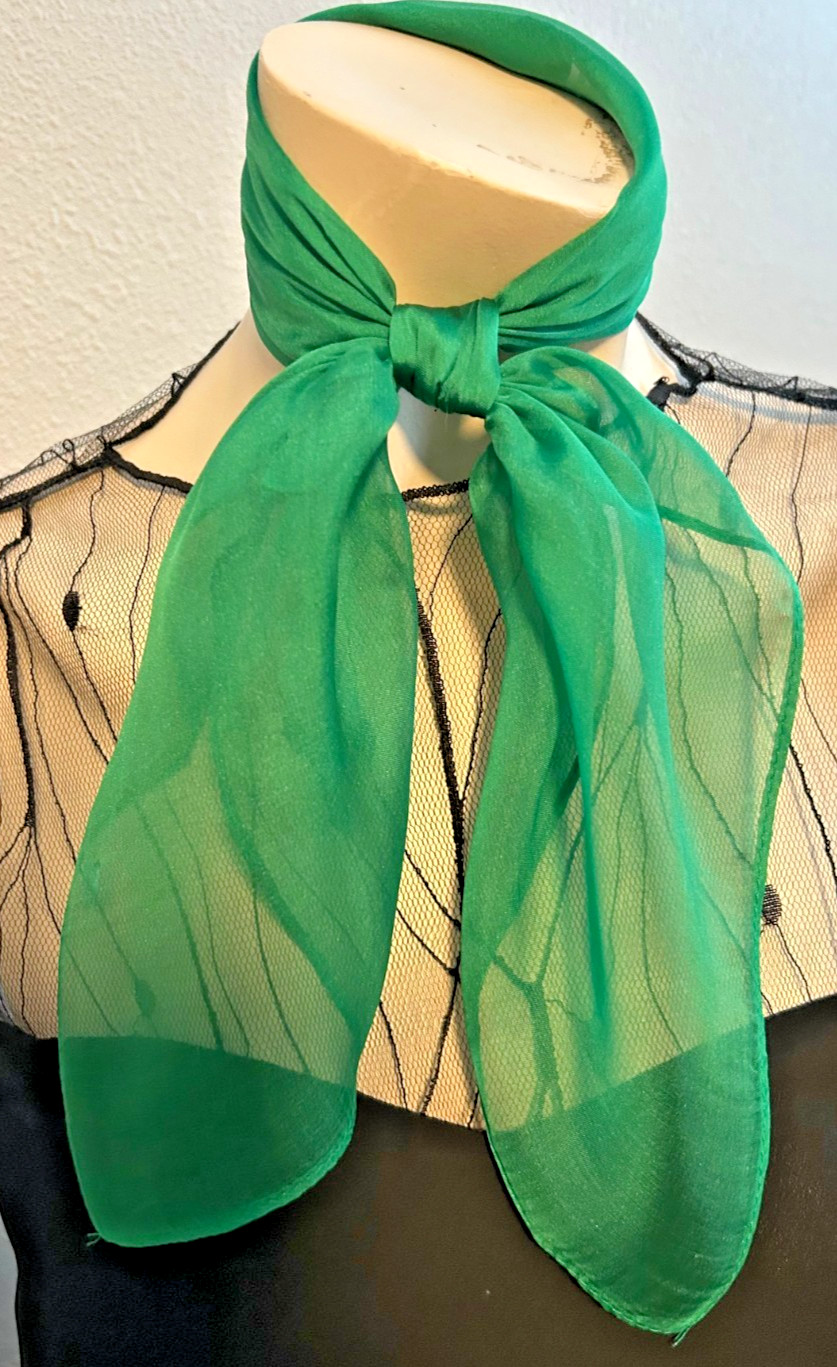 NEW 20 x 21 In. Small Sq. Green Solid Color 100% Mulberry Silk Scarf- SS 1039
