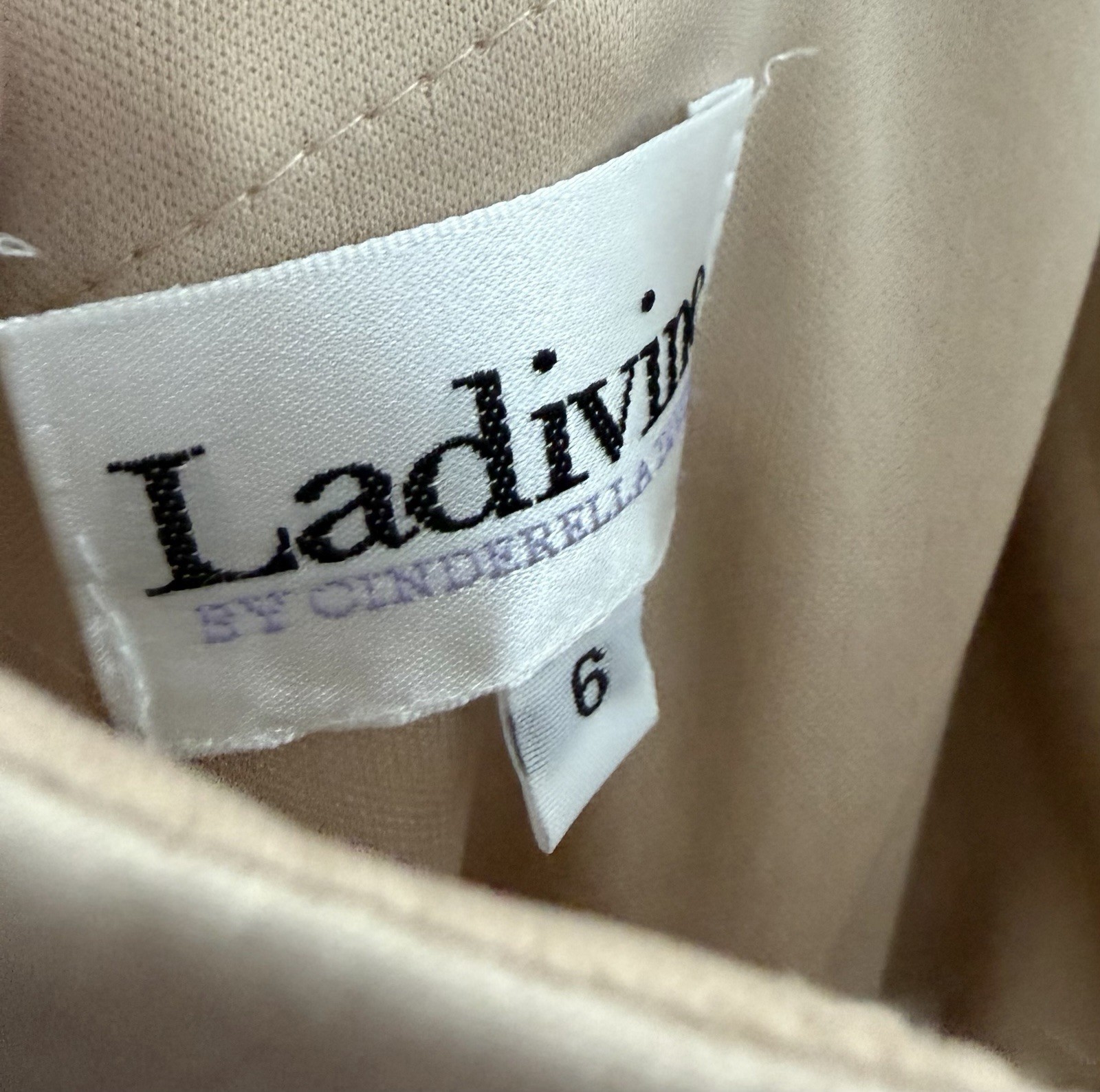 Ladivine by Cinderella Divine Satin Beige Gown Women’s Dress Size 6