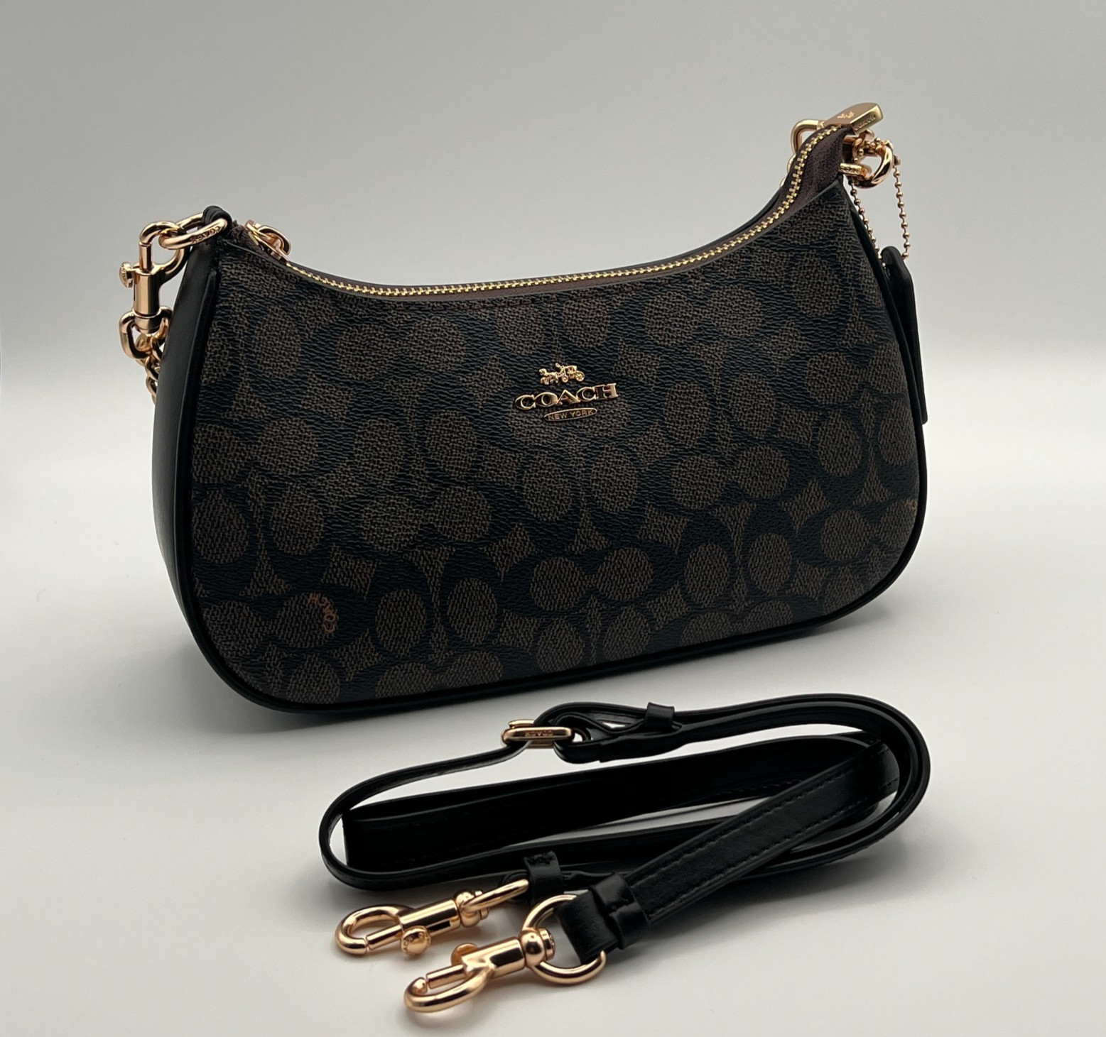 Coach Outlet Teri Brown Shoulder Women’s Bag Signature Canva NWOT