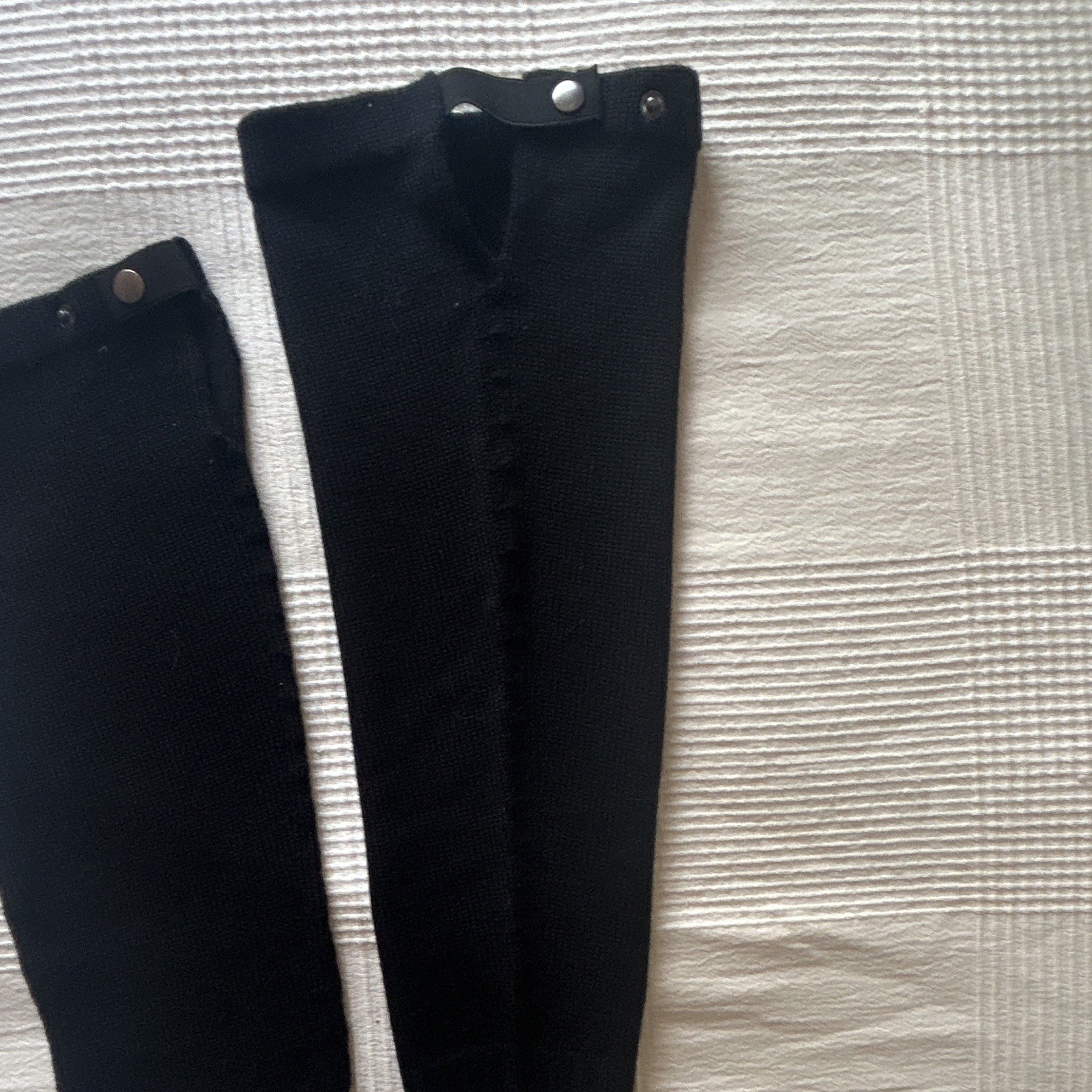 NFP 100% Merino Wool Leg Warmers, Black Solid Cuff, Women’s XS/S, 1 Pair