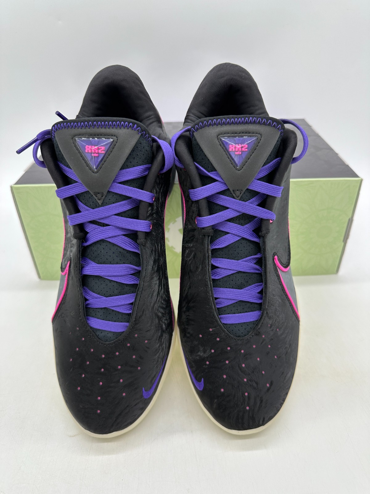 Nike Lebron 22 XXII Men’s Size 11.5 Black Glow In The Dark Shoes FZ1094 001