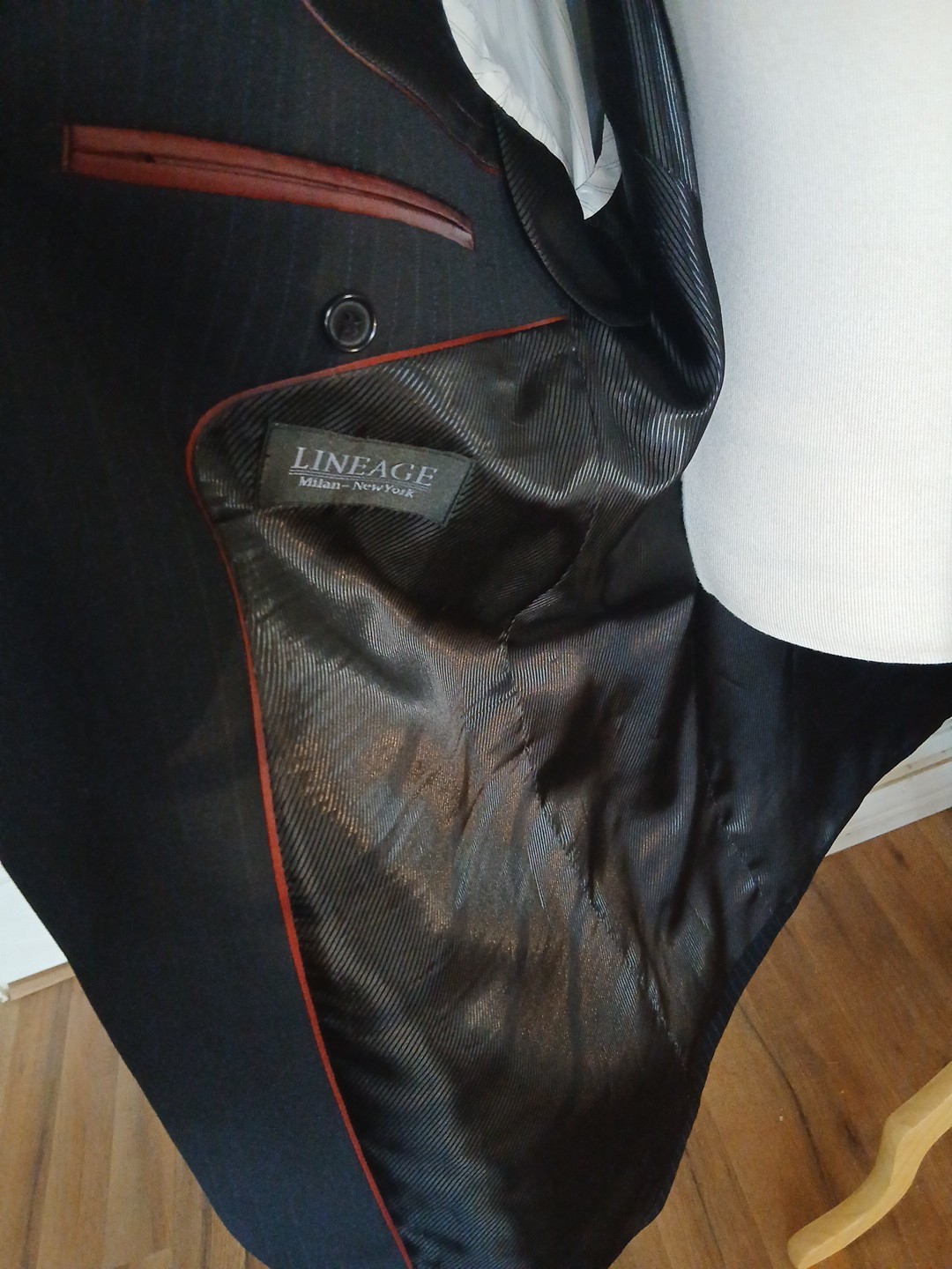 Lineage Men’s Black Suit Sz 43 R Pant 37 100% wool NWT