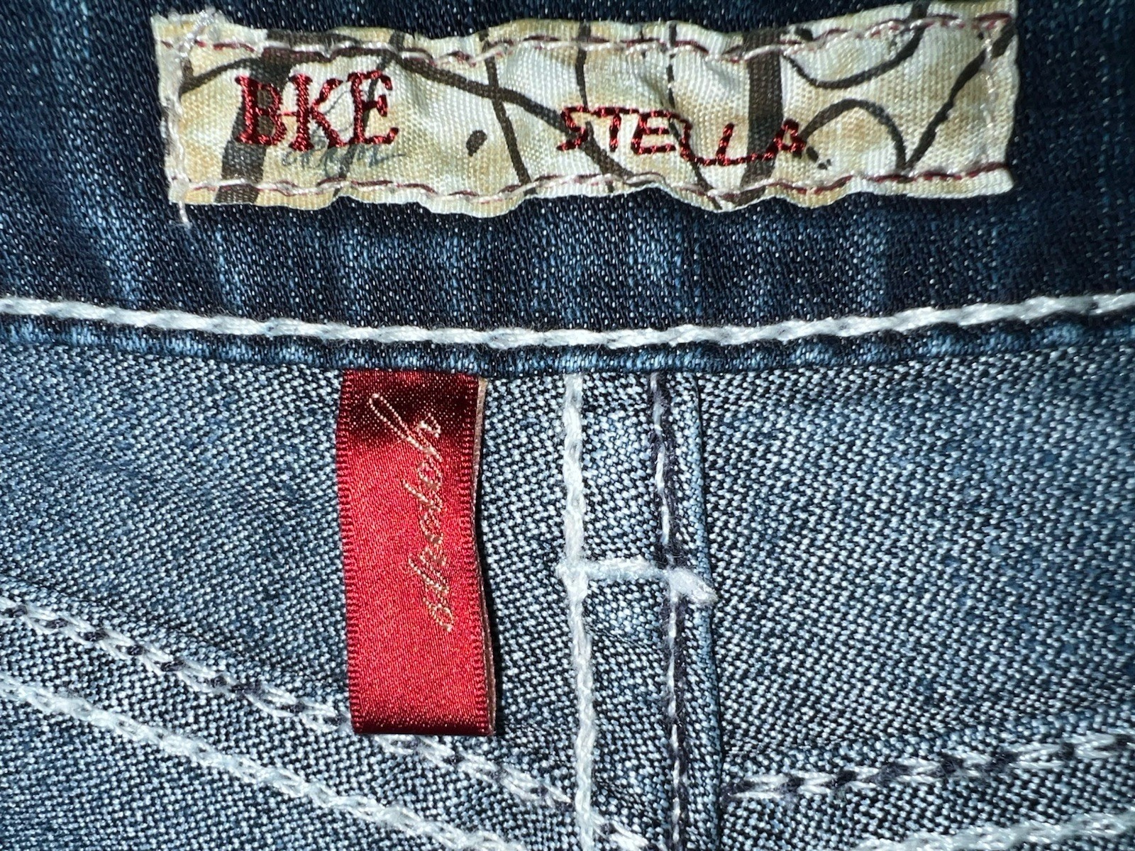 BKE Stella Bootcut Jeans Womens 27 Stretch Bling Distressed Medium Wash Size 5