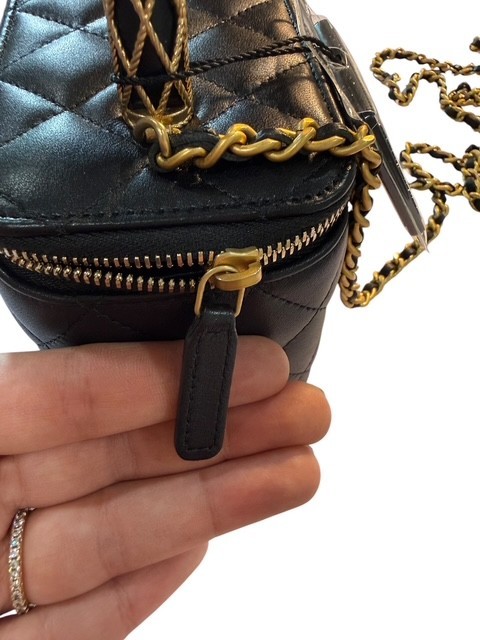 CHANEL Black Quilted Lambskin Vanity Case Crossbody Top Handle Bag MICROCHIPPED