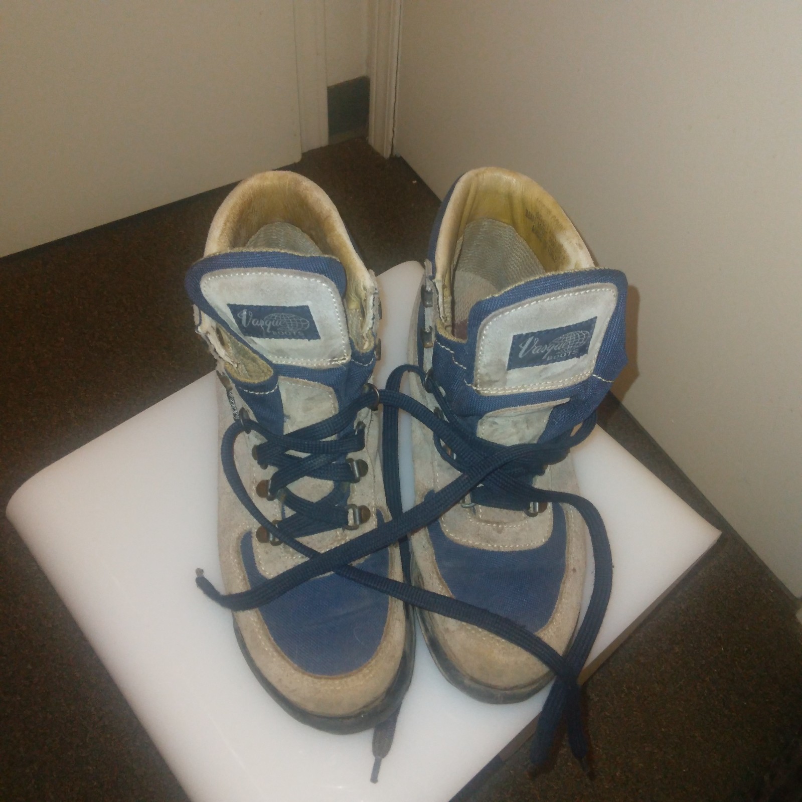 vasque boots mens 9