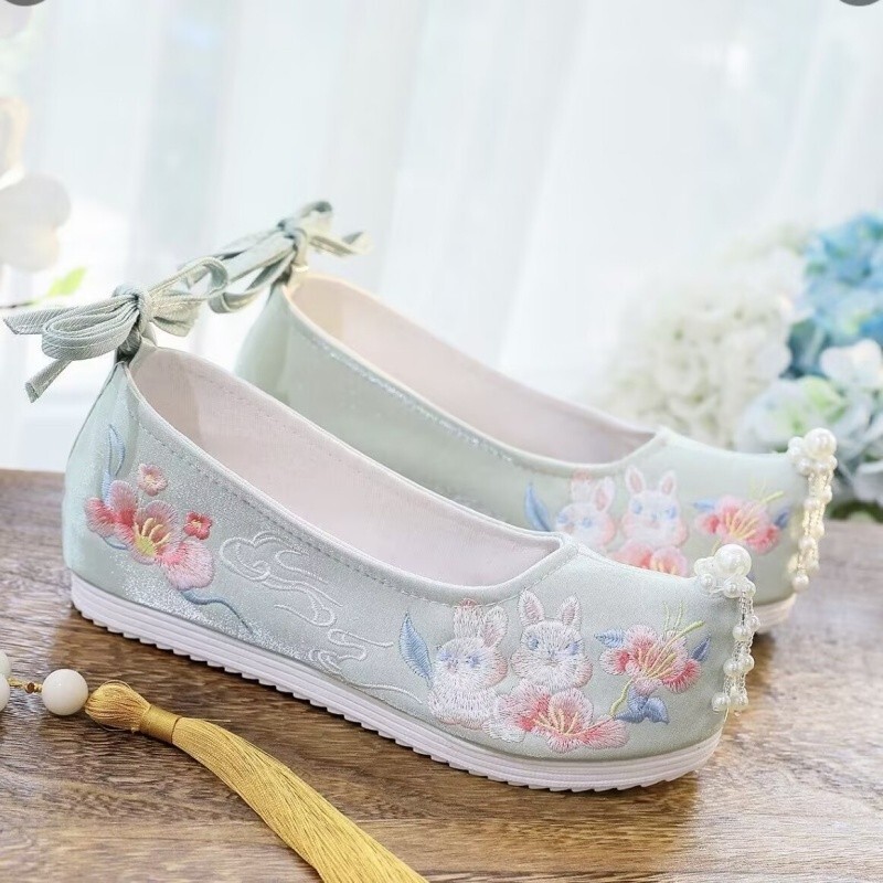 Women Ancient Chinese Traditional Hanfu Embroidery Flat Shoes Daily
