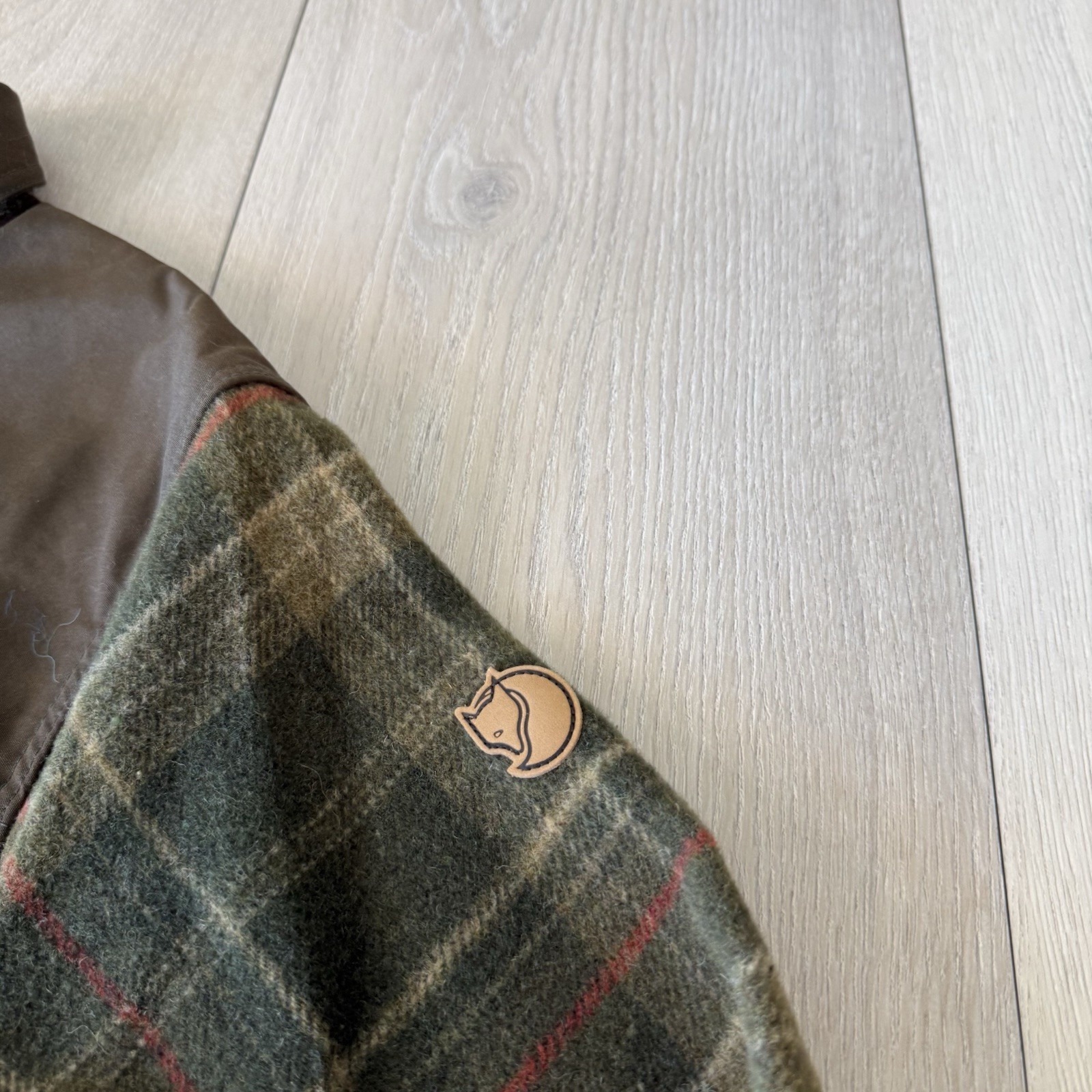 Fjallraven Granit Shirt Mens L Large Comfort Fit Wool Blend Flannel Hunting