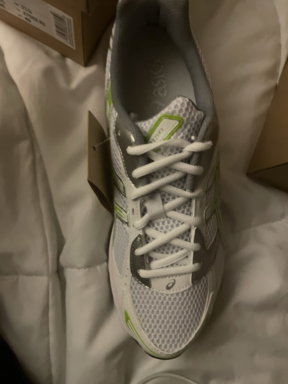 ASICS Gel 1130 White Green Apple Men 9.5 Running Shoes Athletic Sneakers