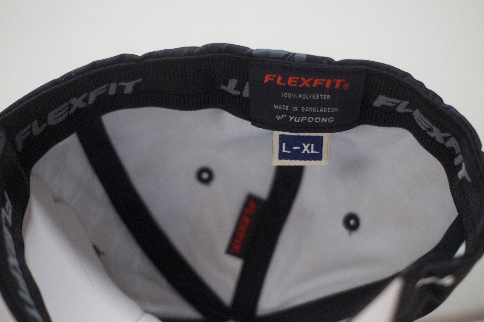 New The Original FlexFit Delta Mens Black Stain Block Tech Hat RHTNBR-43 L/XL