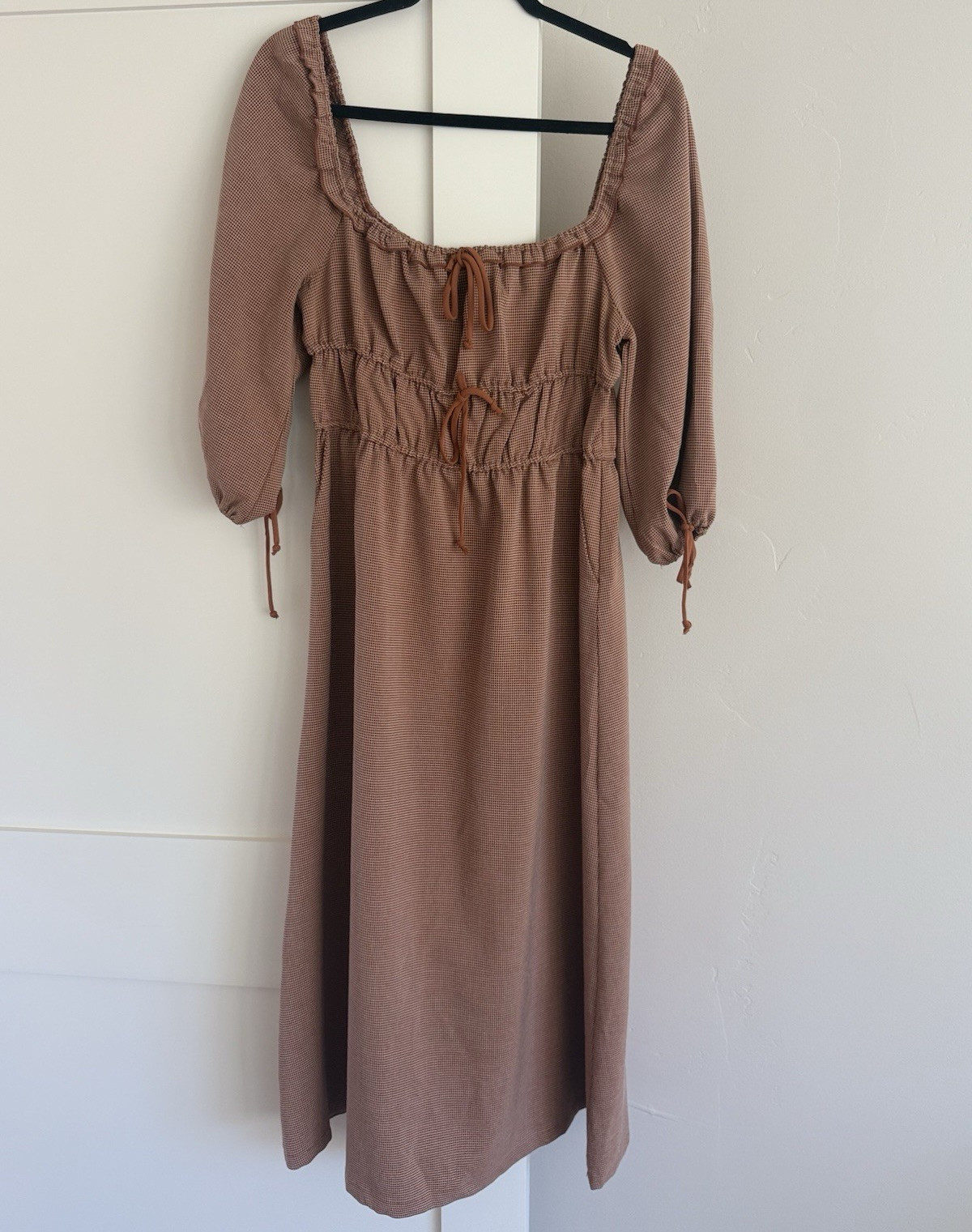 Petal + Pup Brown Gingham Square Neck Smocked Puff Sleeve Midi Dress M