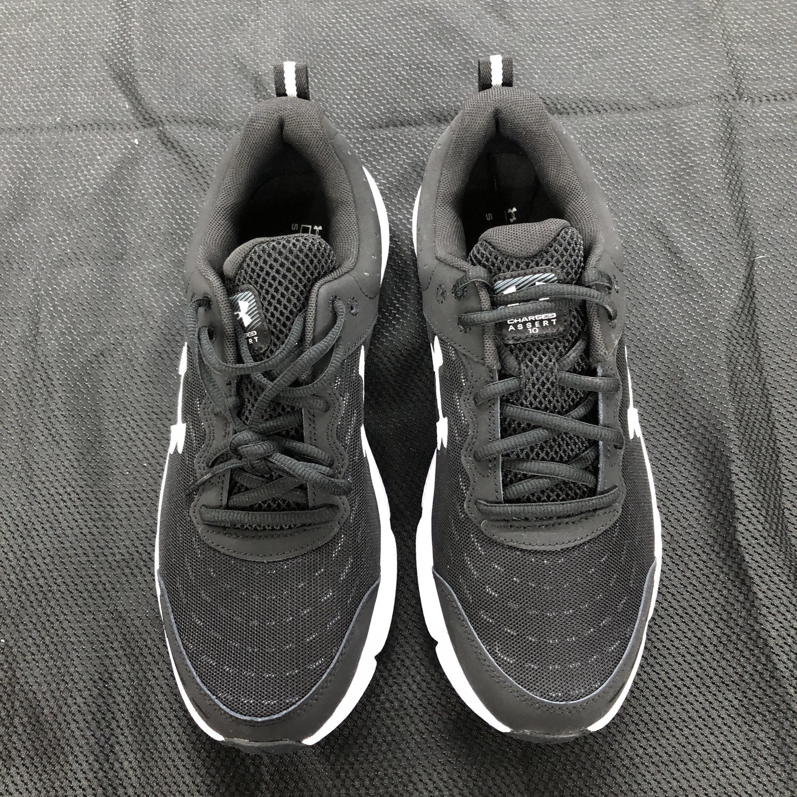 Under Armour Charged Assert Shoes Mens Size 11 Black Sneakers 3026175-001
