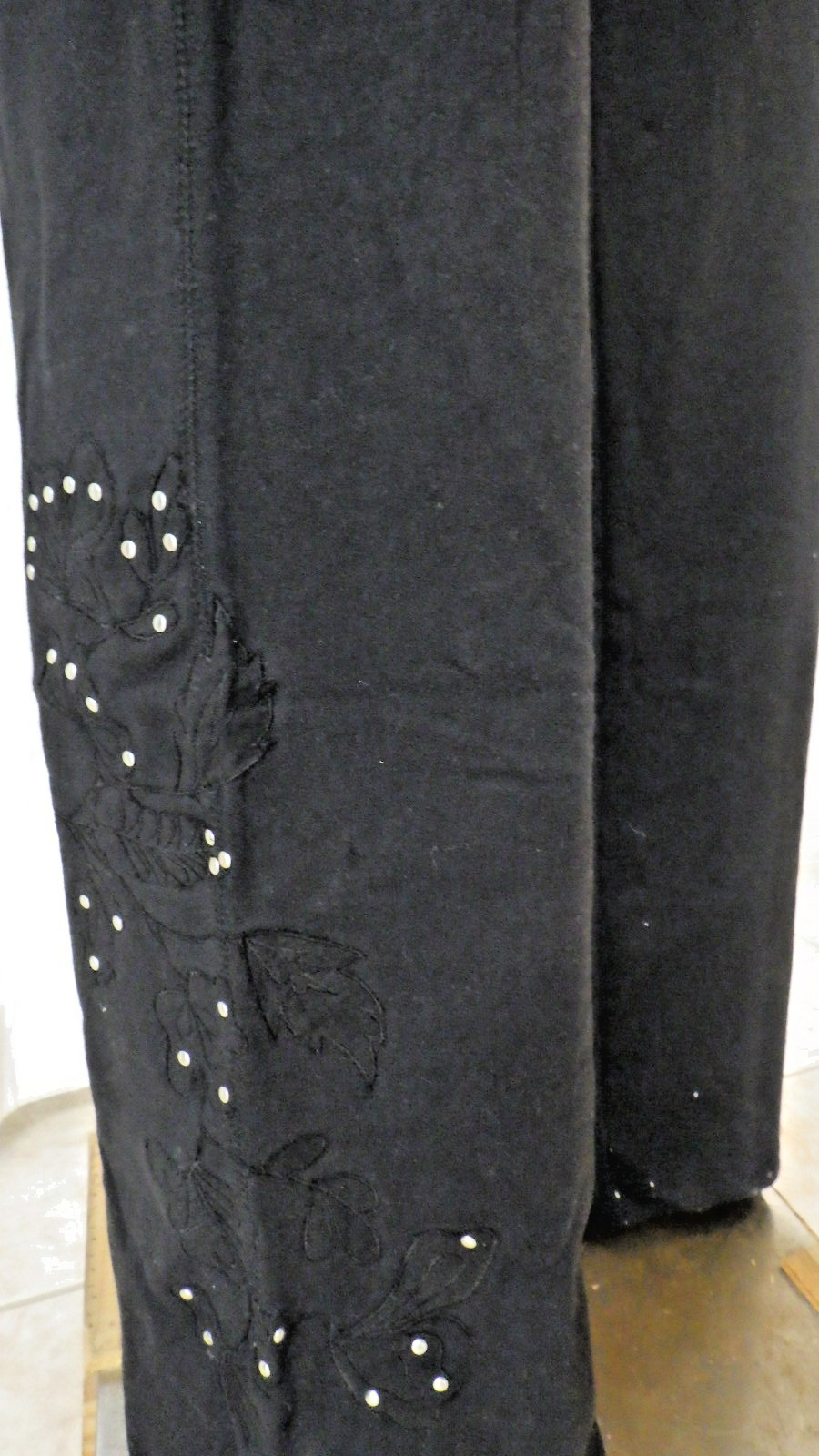 NWT BCBG sz LARGE (Bust38-40) BLK ON BLK APPLIQUE 100% COTTON 2 PIECE TRACKSUIT