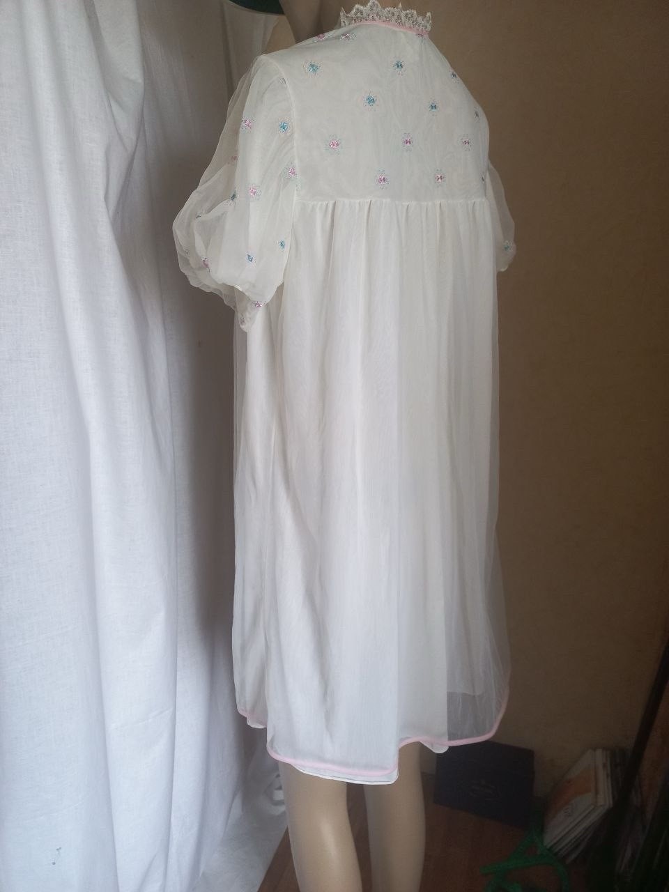 Delicate vintage peignoir dressing gown dorothy perkins, 70s made in britain