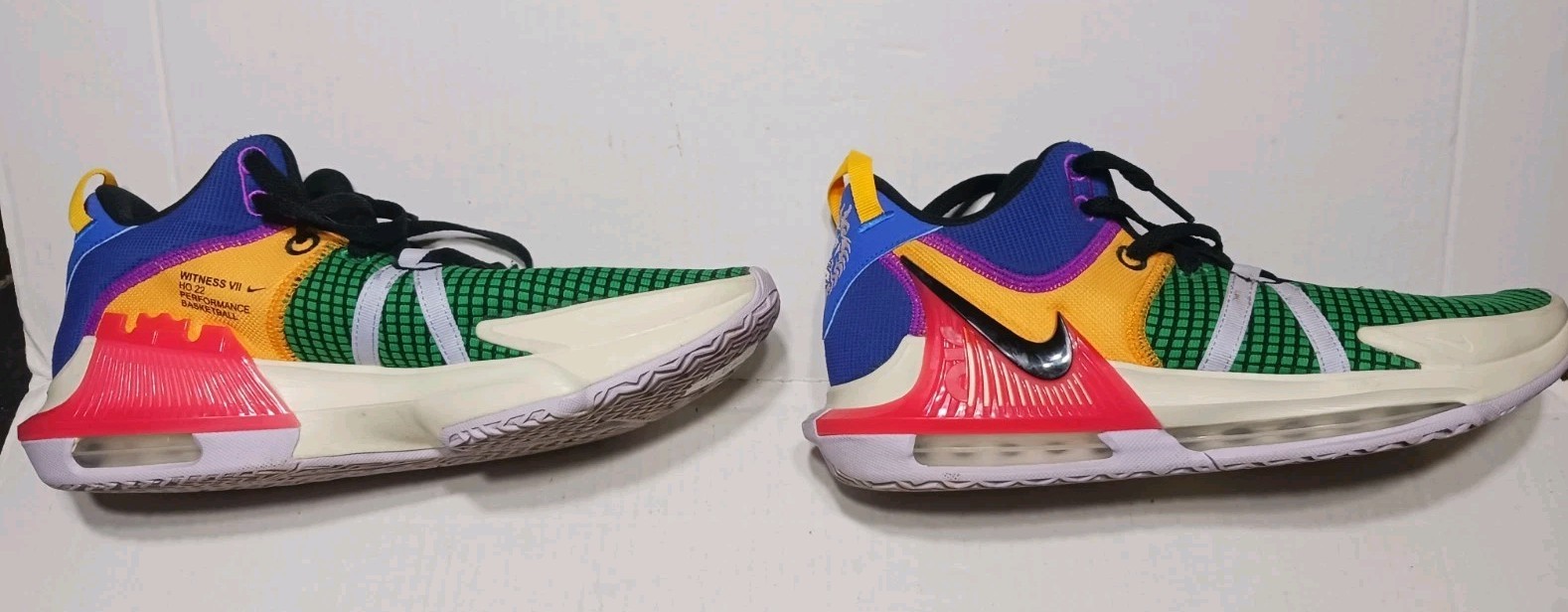 Nike LeBron Witness 7 HO22 Men’s Size 10.5 Basketball Shoes D1123501 Multicolor