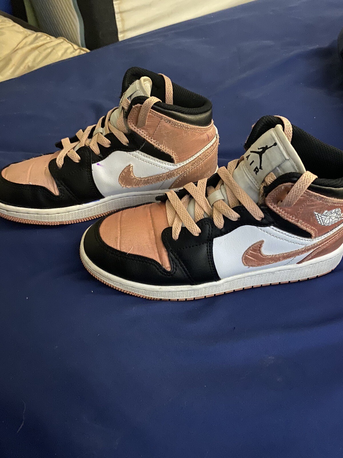 Air Jordan 1 Mid ‘Madder Root Pink’ Black Sneaker, Size 4Y / 5.5W DM9077-108