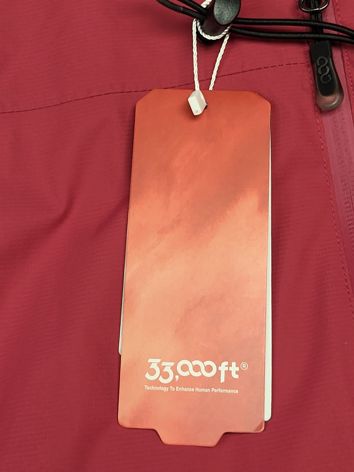 NWT 33,000 Ft Hooded Rain Jacket Medium Packable Sealed Seams Water & Wind Proof