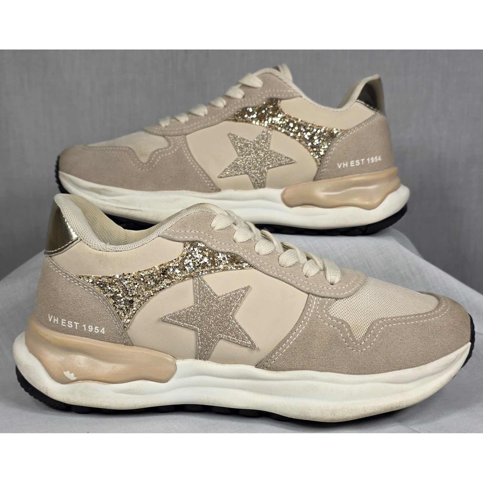 Vintage Havana Gadol Beige Tan Gold Glitter Star Sneakers VH EST 1954 Womens 7.5