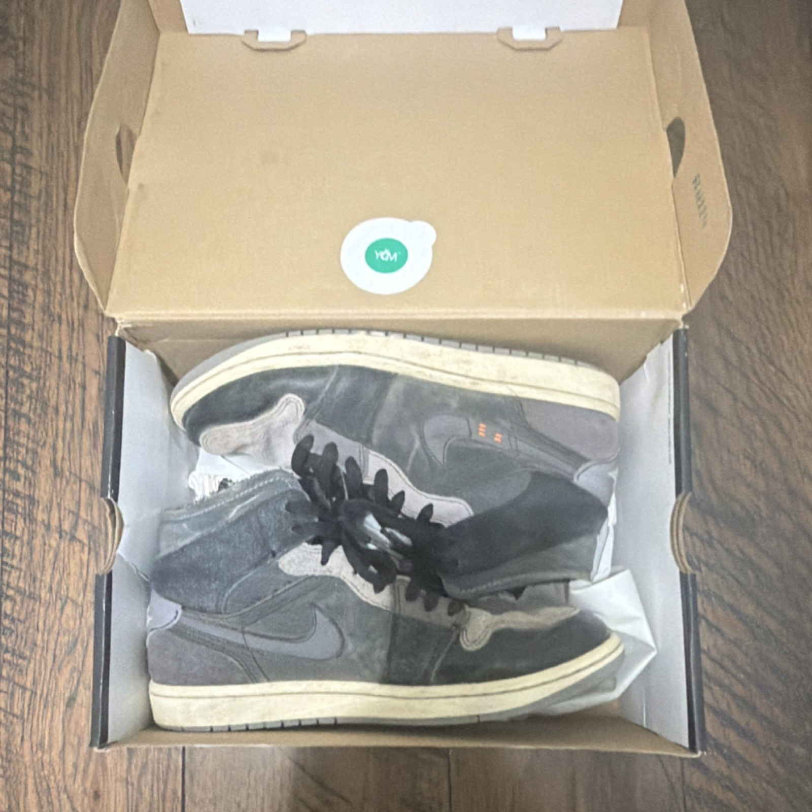 Jordan Air Jordan 1 Mid SE Craft Black/Cement Grey Suede DM9652-001 Inside Out