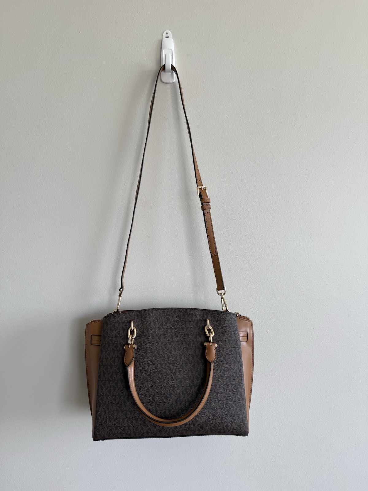 ✨Michael Kors Rochelle Satchel Bag Triple Compartment with Removable Strap
