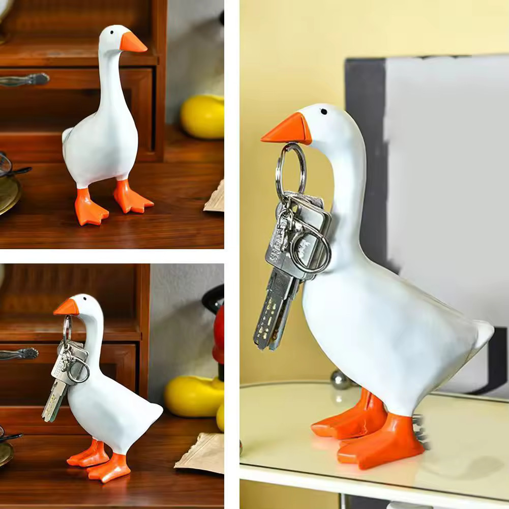 Magnetic Goose Keychain Holder – Resin Duck Desk & Home Decoration