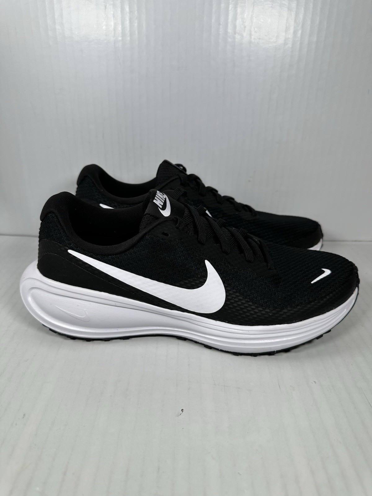 Size 7.5 Nike Revolution 8 Black White Womens Running Jogging Shoes HJ8485-001