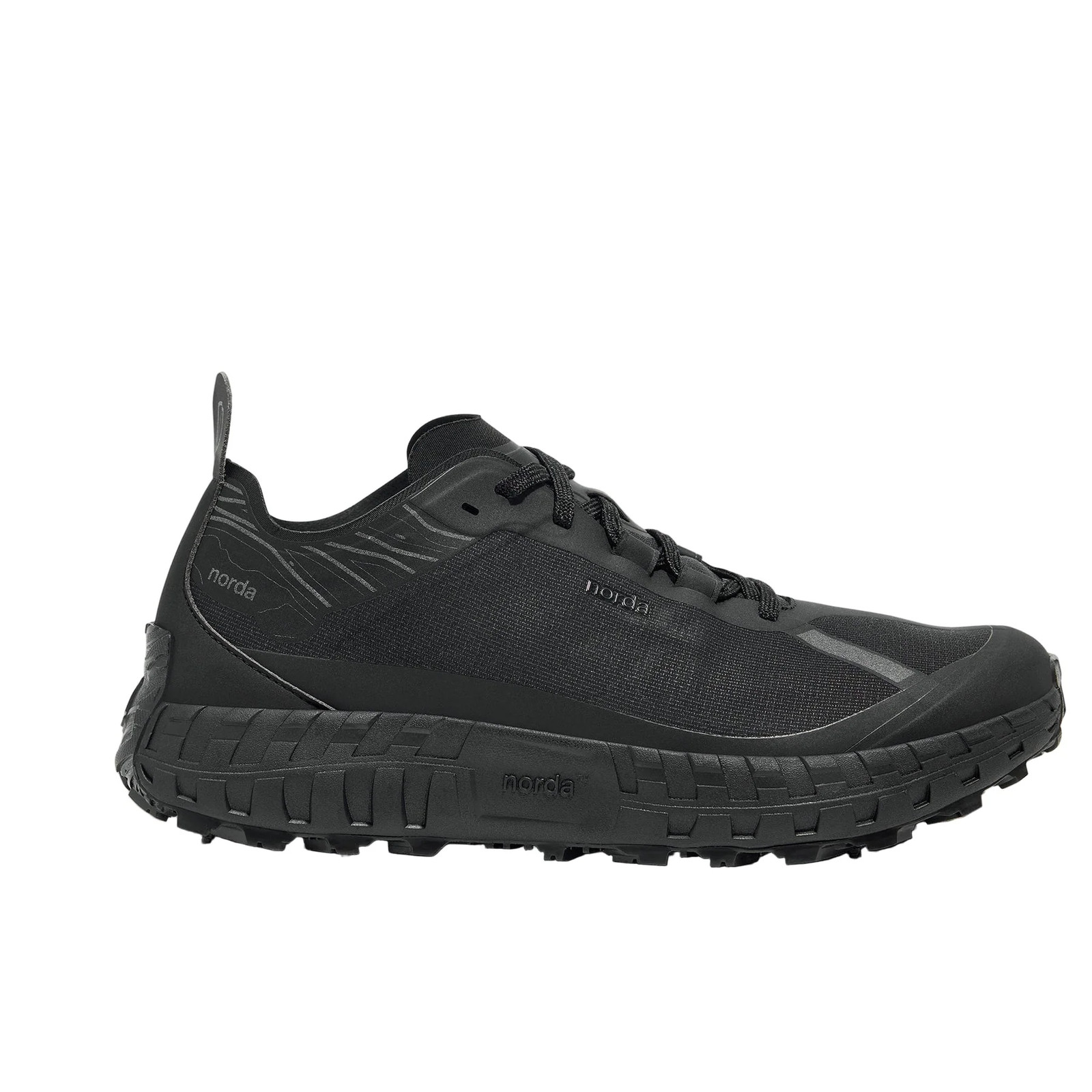 Women’s Norda 001, Stealth Black, 6.5 B Medium US
