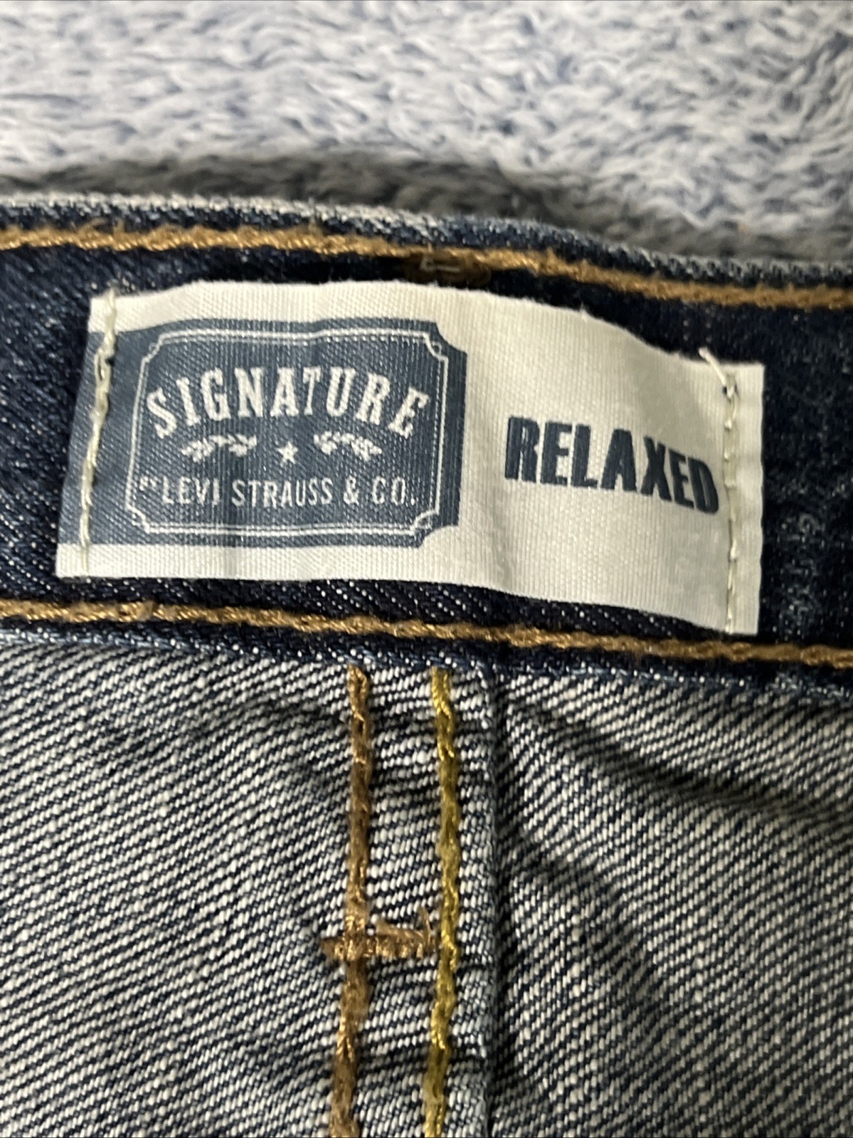 Signature Levi Strauss Jeans Mens 44×30 Relaxed Straight Leg Blue 100% Cotton