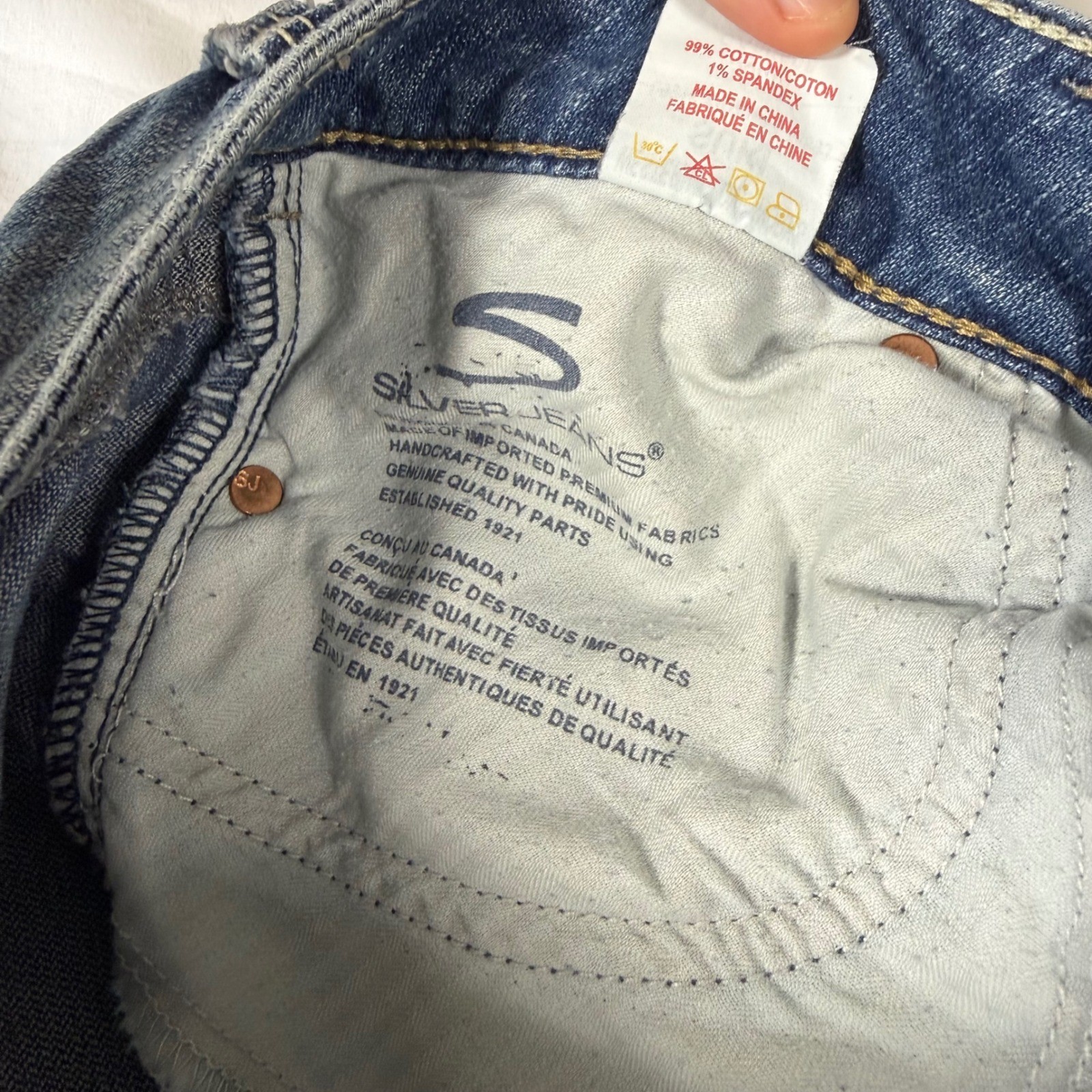 Silver Jeans Suki Mid Rise Bootcut Jeans Medium Wash Blue 30×32 Y2K Summer Party
