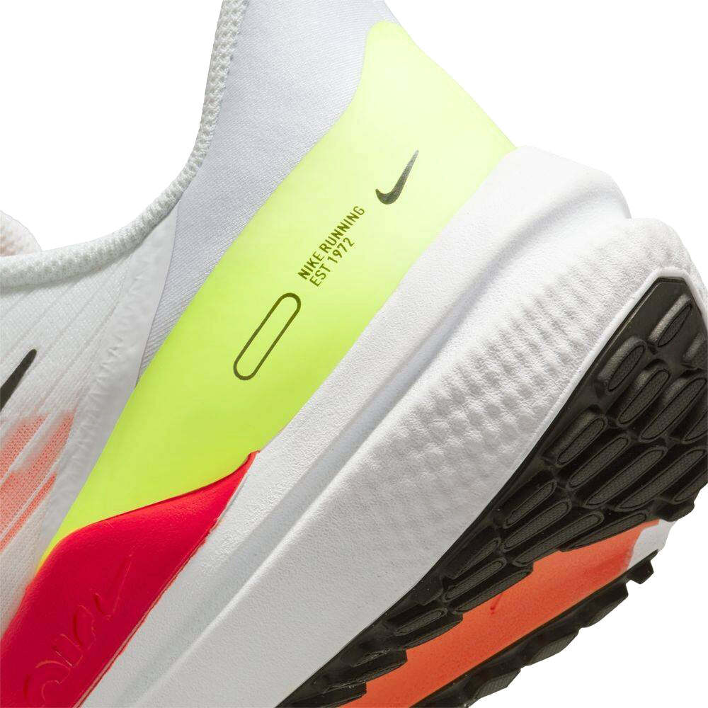 Nike Air Winflo 9 White Total Orange Volt Black DD6203-100 sz 13 Men’s