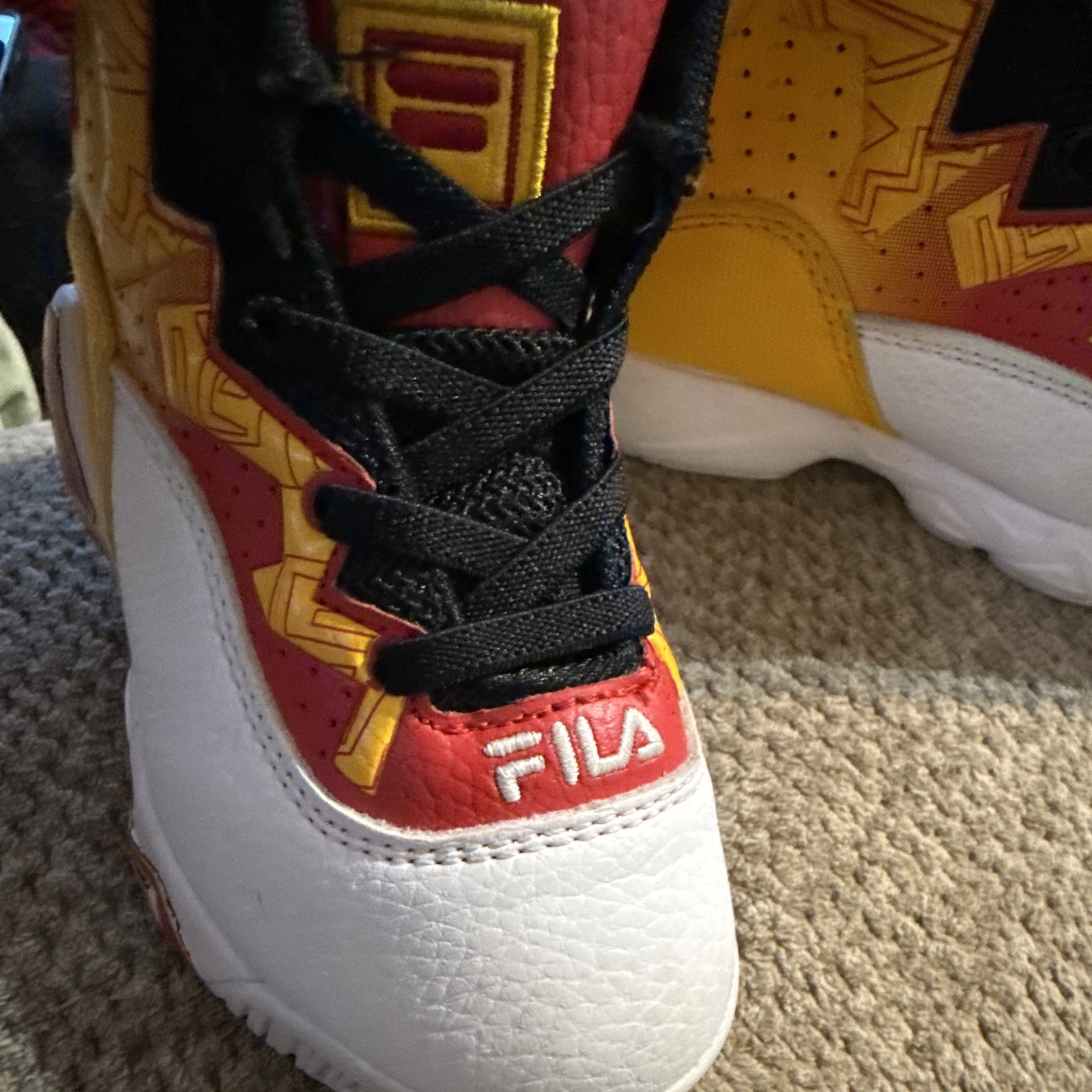 FILA Toddler Athletic Sneakers White/Yellow/Red/Black size 8