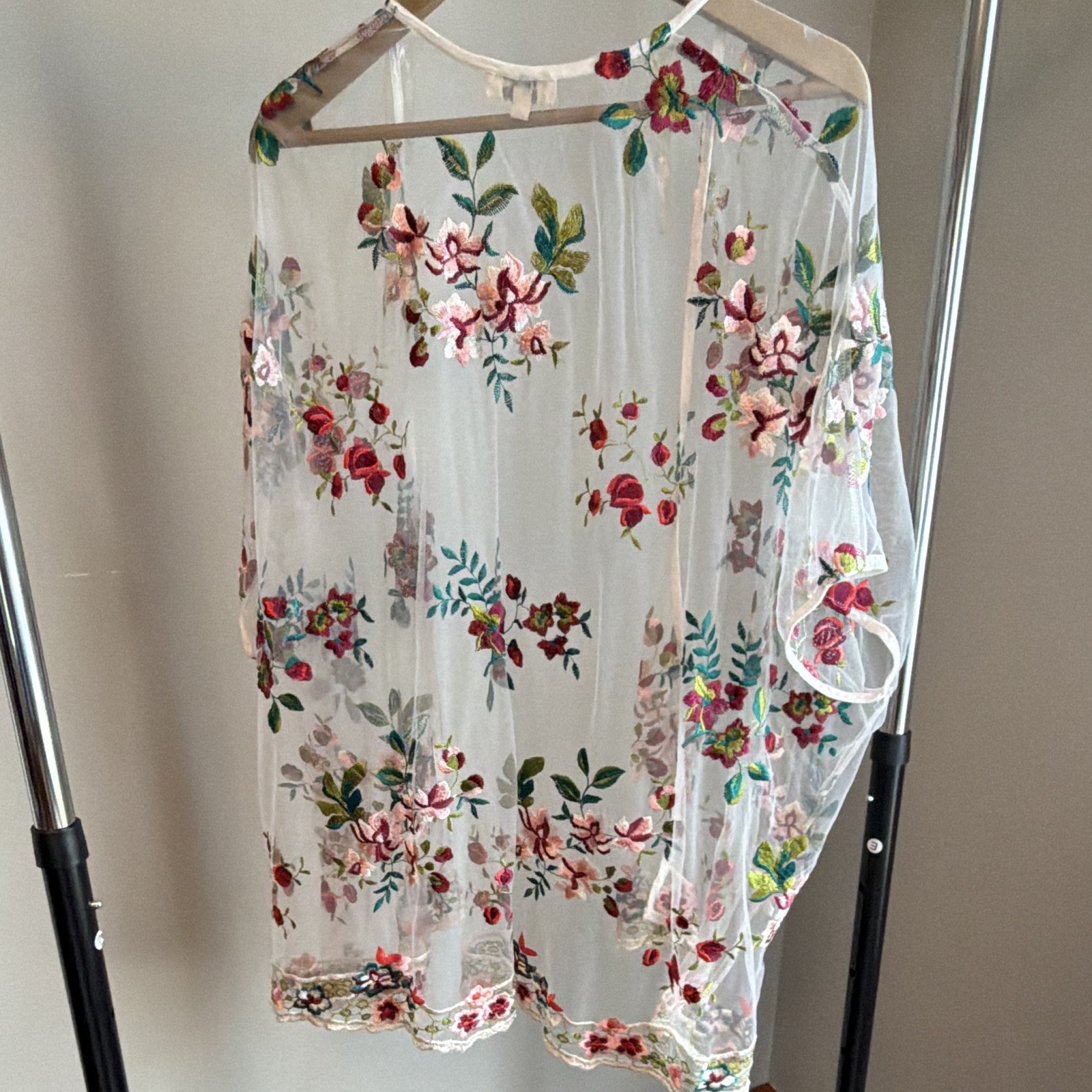 Umgee Sheer Mesh Floral Embroidered Short Sleeve Top Cover Up Womens S/M