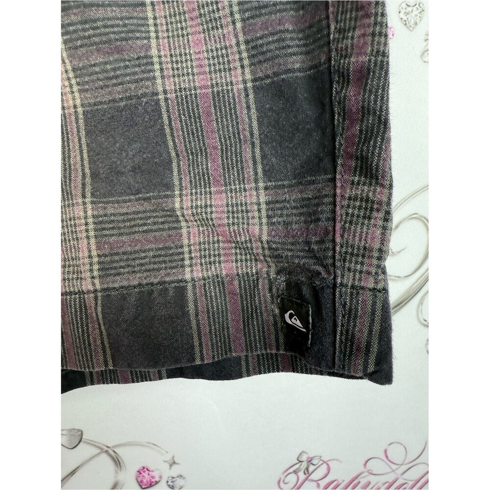 Quiksilver shorts Men’s Plaid Flat Front Shorts – Black & Gray