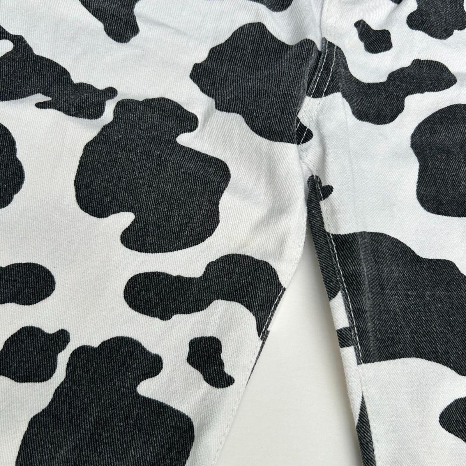 Preloved – Cow Print Jeans – Women – Size 4