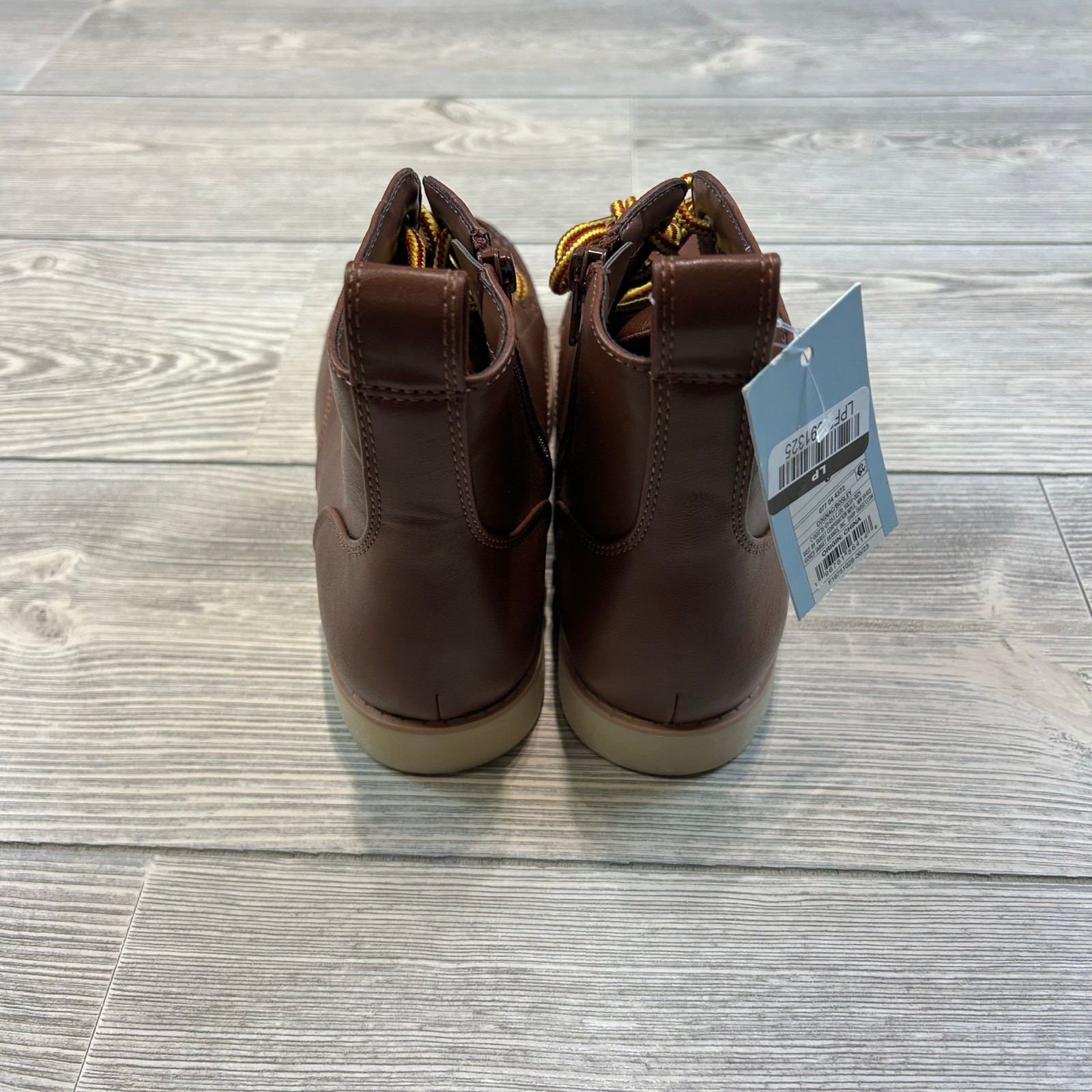 Cat & Jack Boys’ Bosley Boots: Rugged Yet Refined Classic Style Size 6 NWT